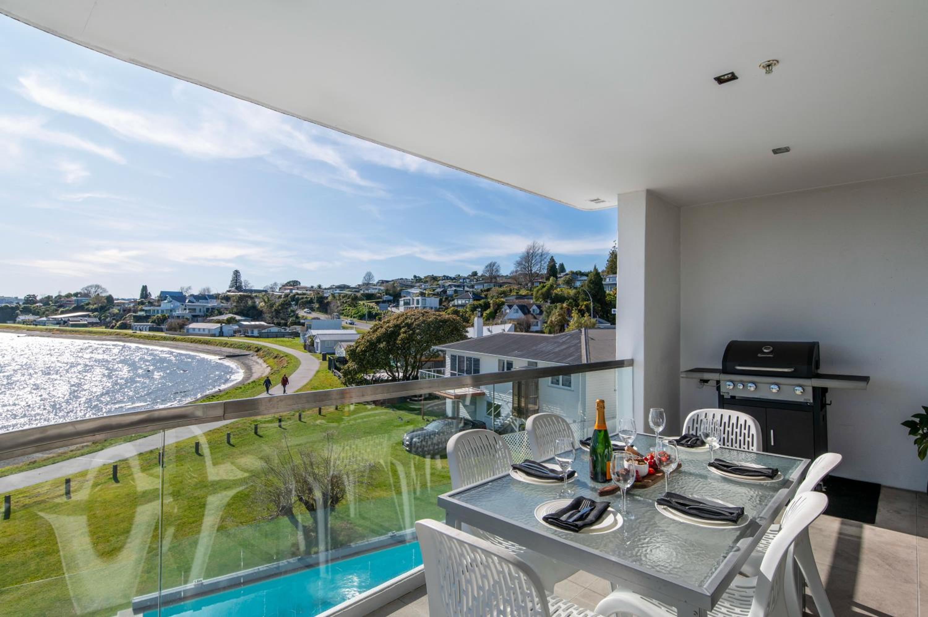 Waimahana Apartment 8