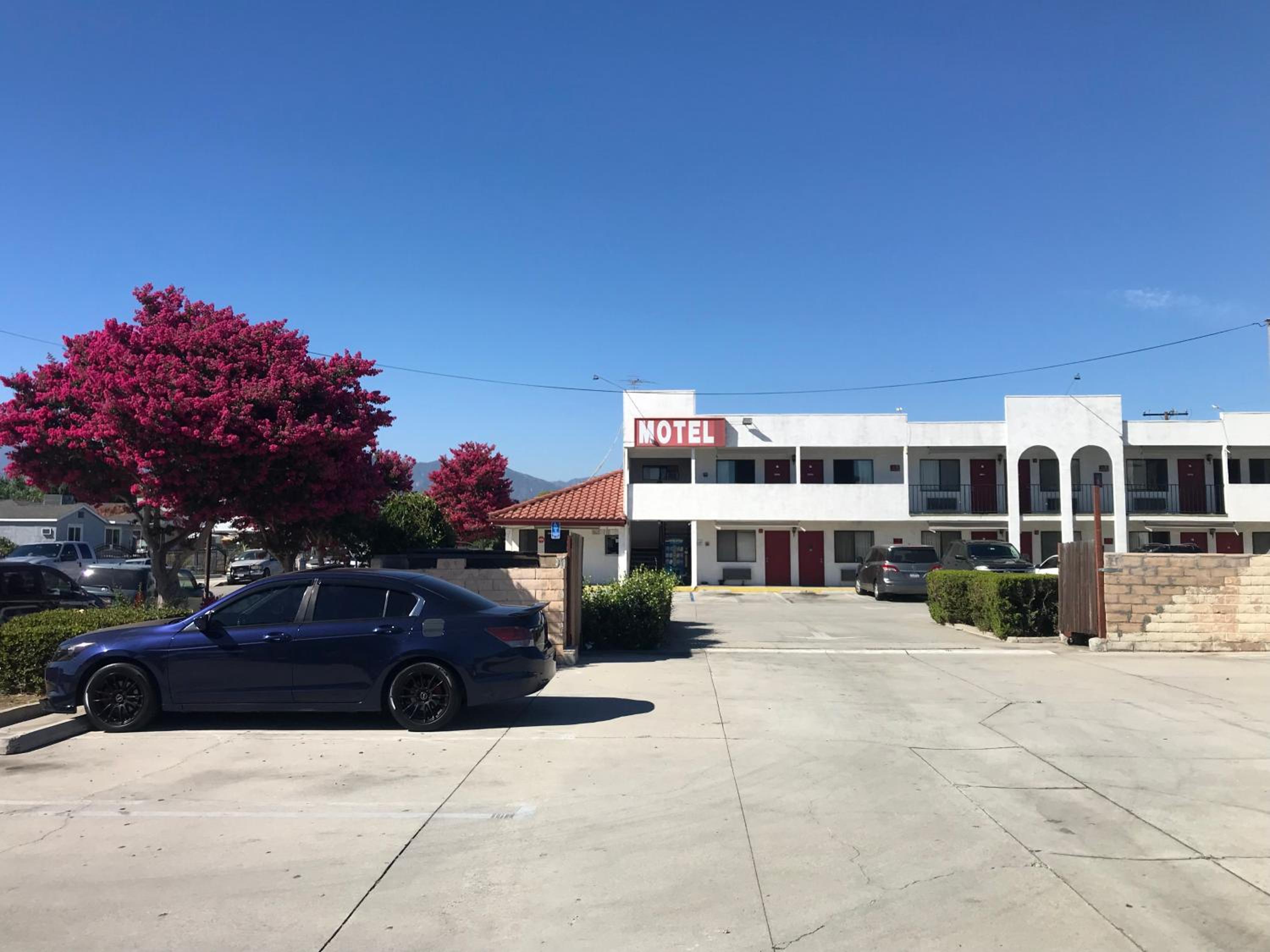 Eunice Plaza Motel