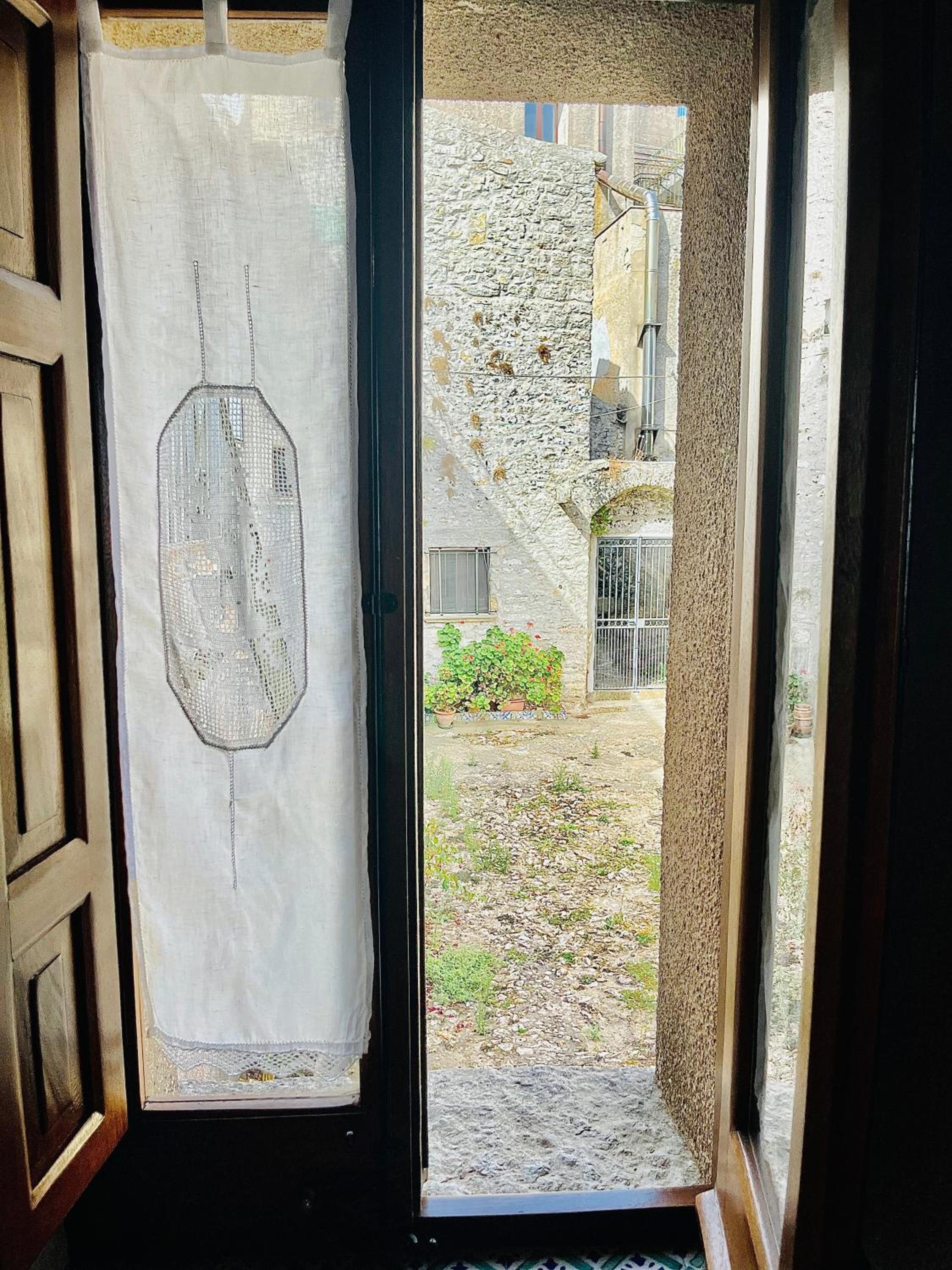 Cortile Padre Vincenzo view 5