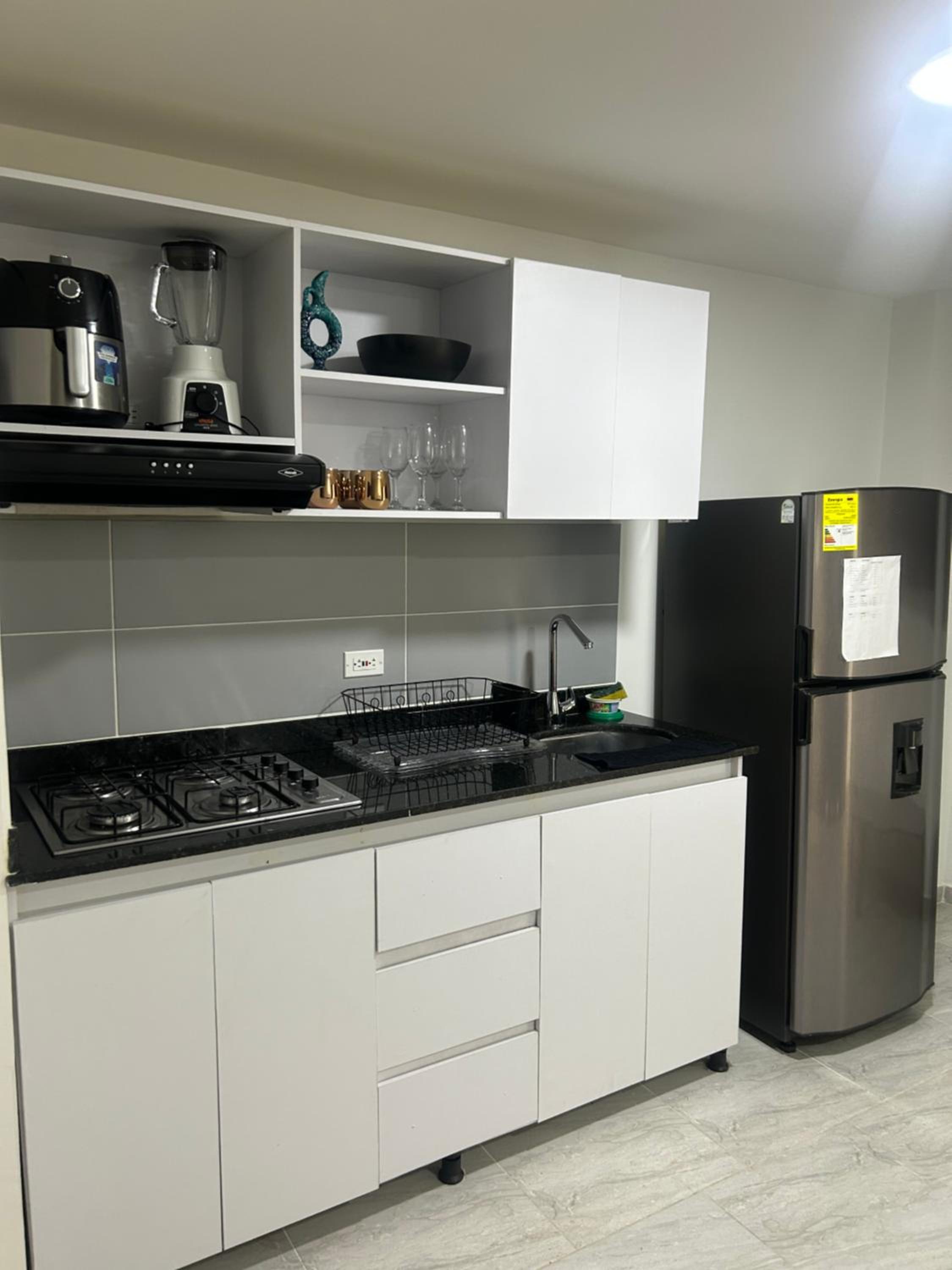 Medellin, elegante y central apartamento