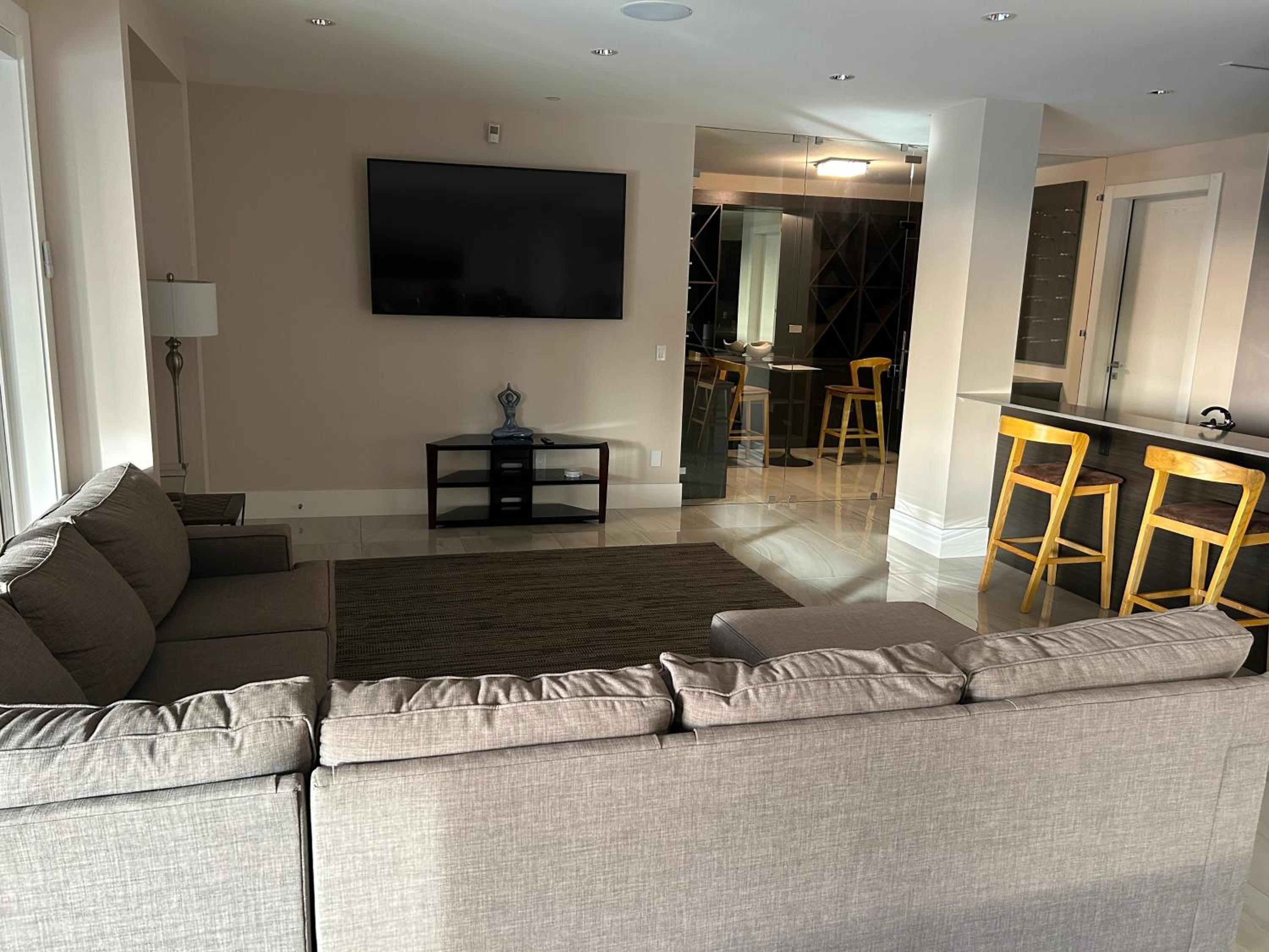 Luxury accomodation in West Vancouver