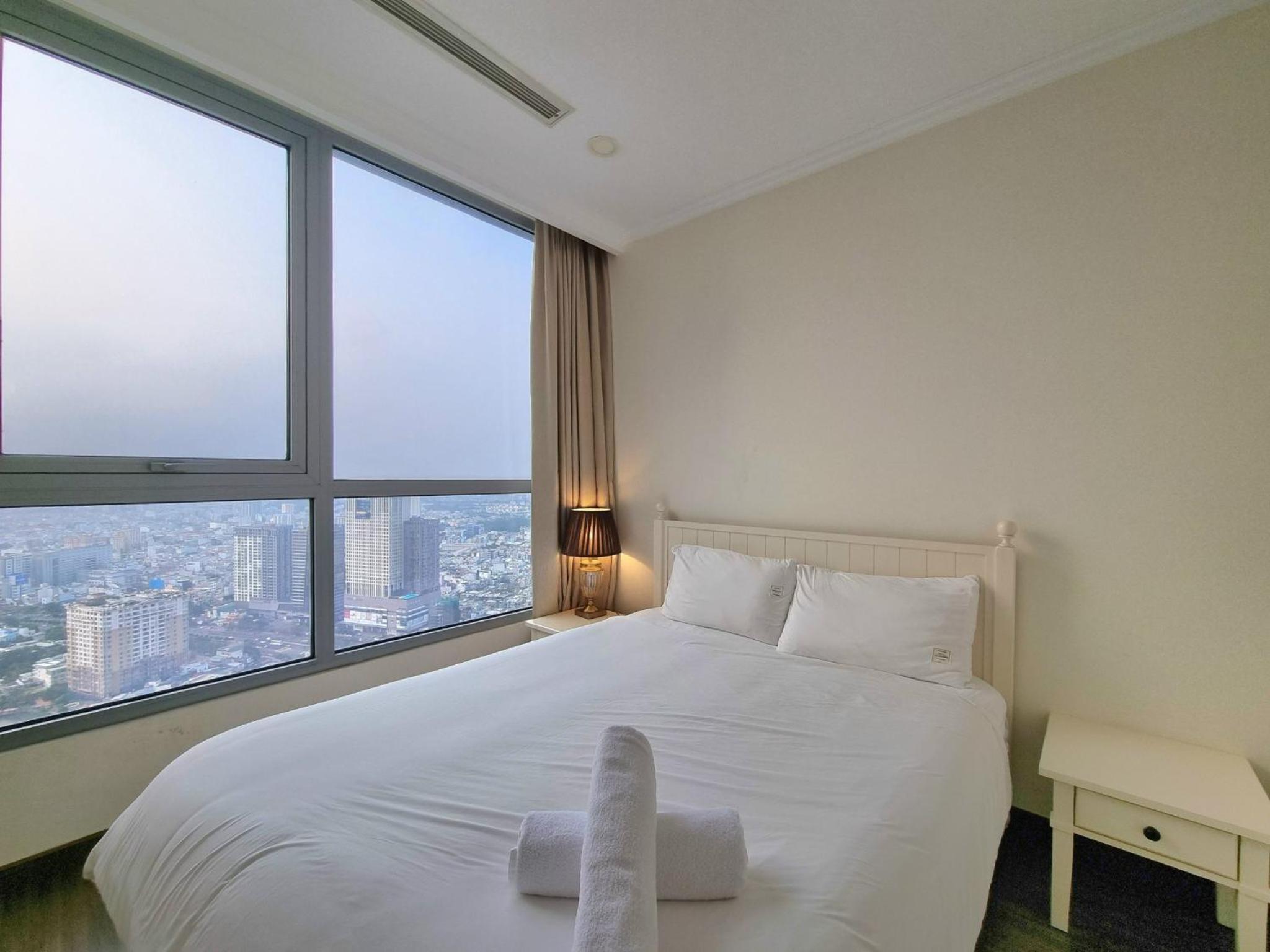 Vinhomes Central Park Luxury Apartment 1,2,3,4 bedroom, Landmark 81 area