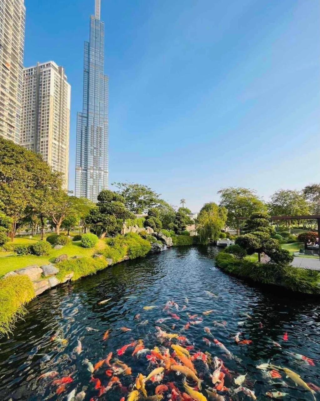 Vinhomes Central Park Luxury Apartment 1,2,3,4 bedroom, Landmark 81 area
