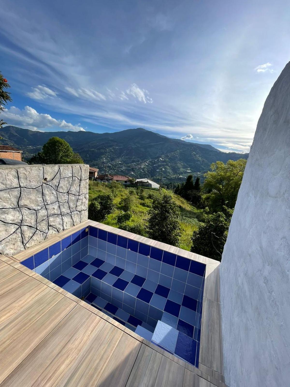Country house La Mamola