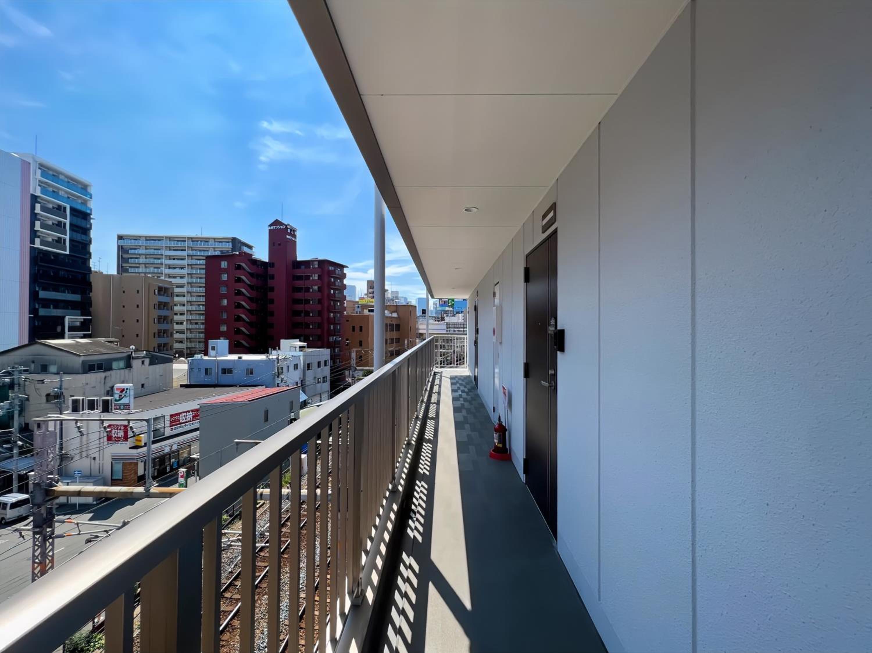 NALY. TENMA AFP Apartment