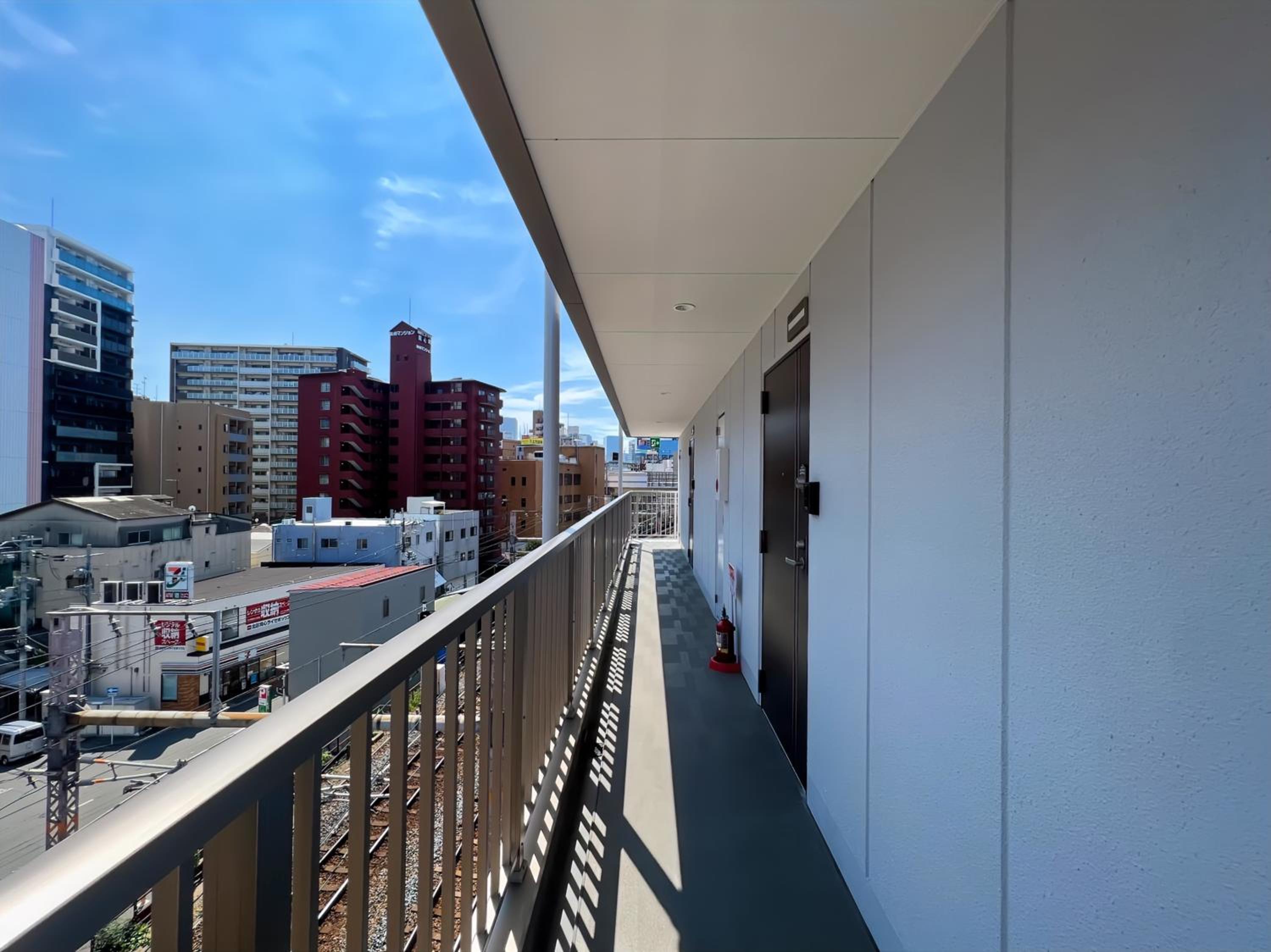 NALY. TENMA AFP Apartment