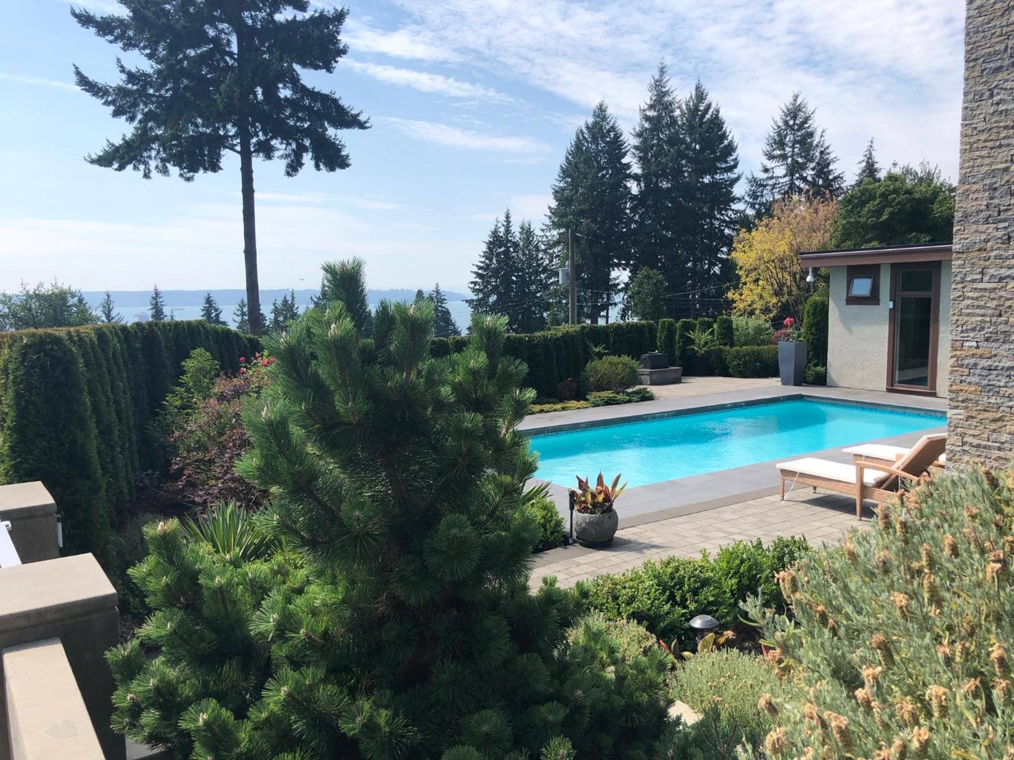 Luxury accomodation in West Vancouver