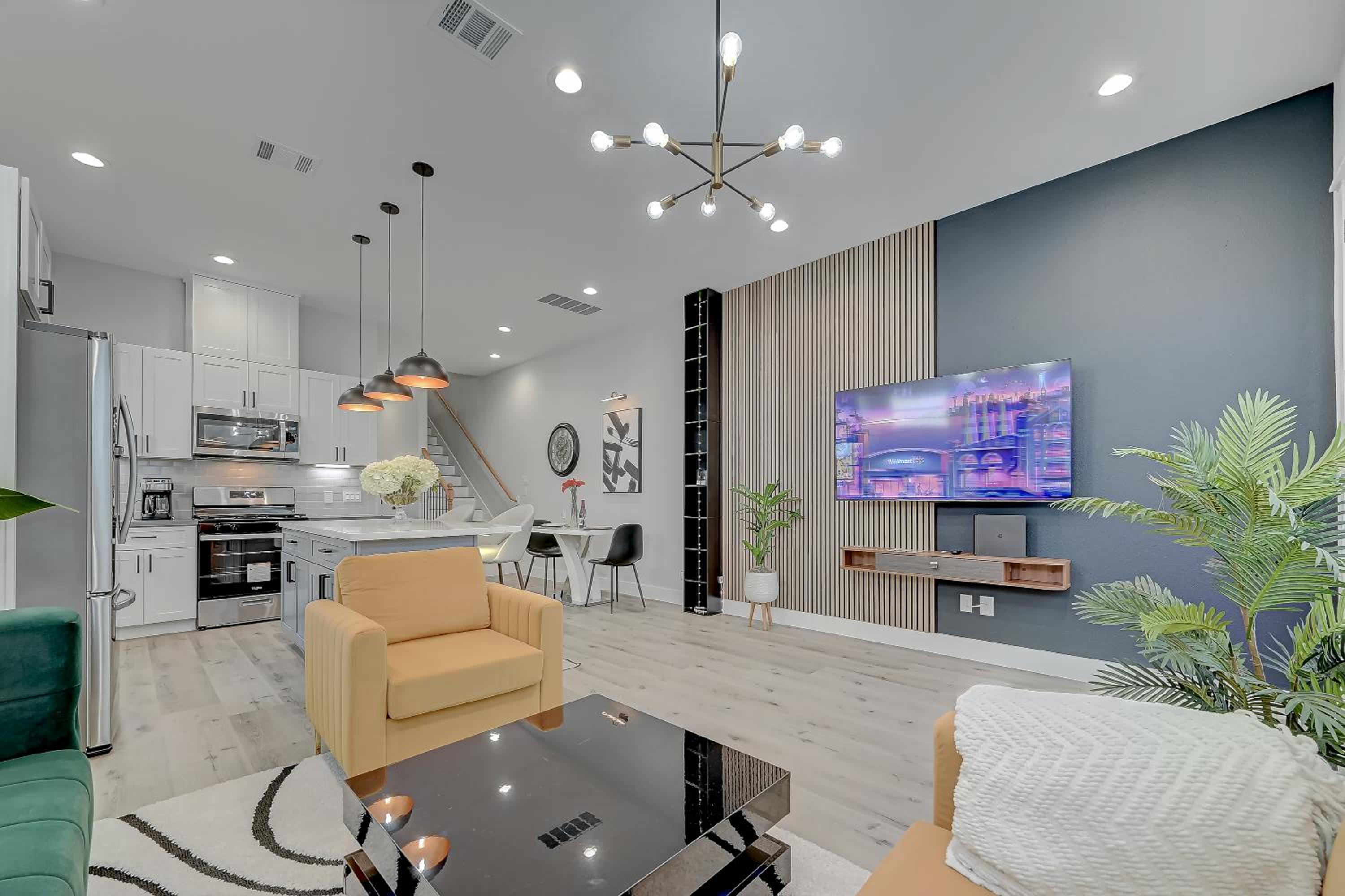 Elegant 3BR Haven- Games, Luxury & Lush Garden view 5