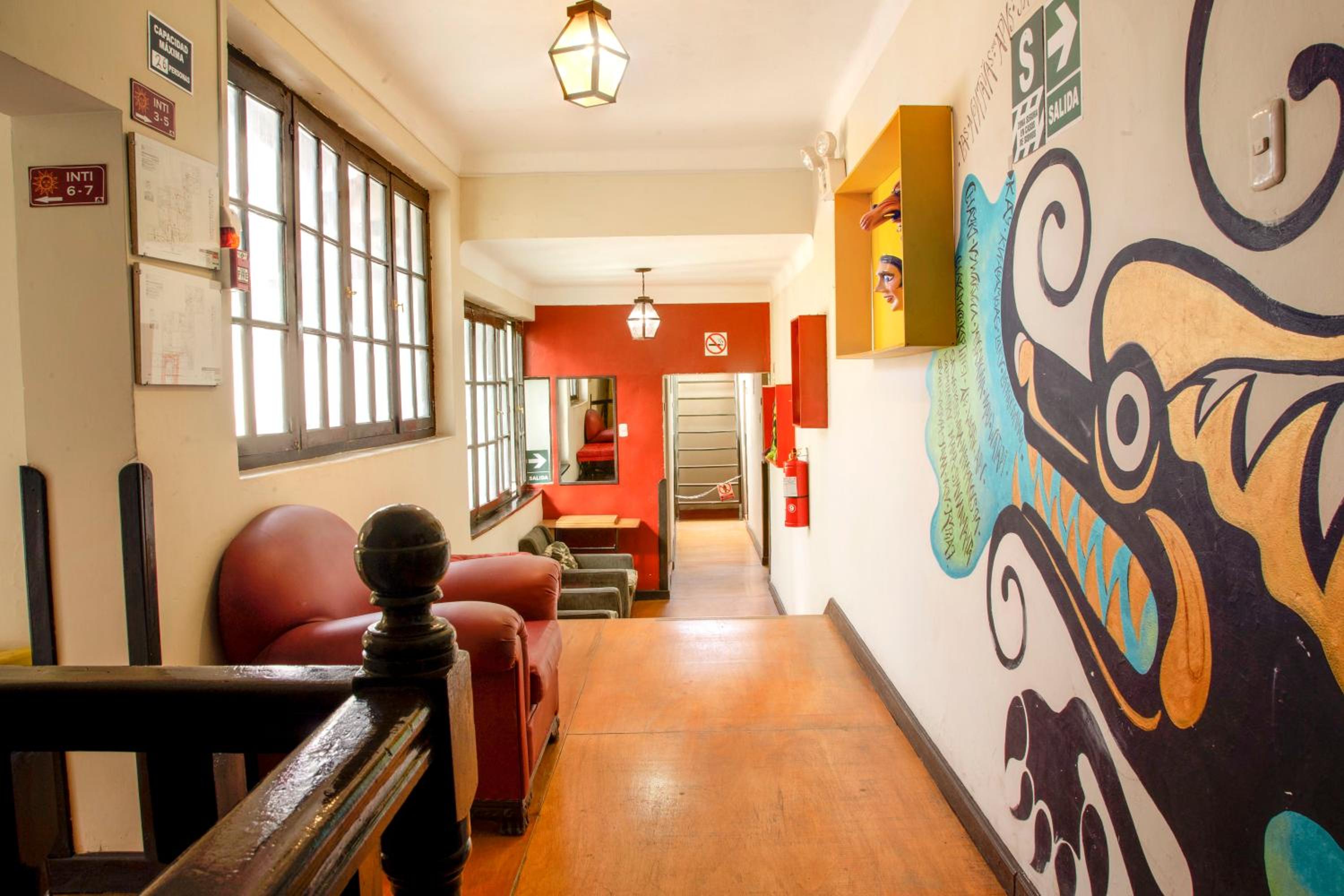 Bear Packer Hostel - Image 4