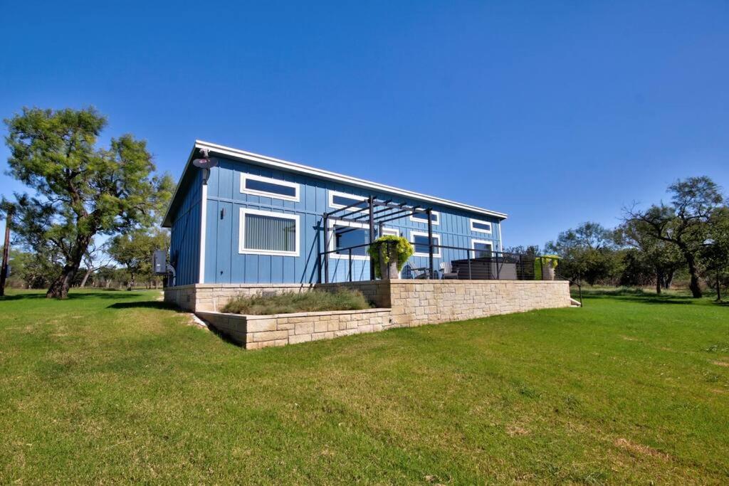 Eagle's Grotto - Quiet 5 Acre Riverside Retreat on Llano River view 5