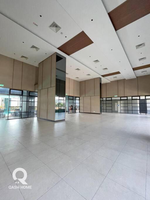Netflix,Sauna,Jacuzzi,Karoke,Cat Friendly