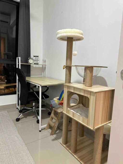 Netflix,Sauna,Jacuzzi,Karoke,Cat Friendly