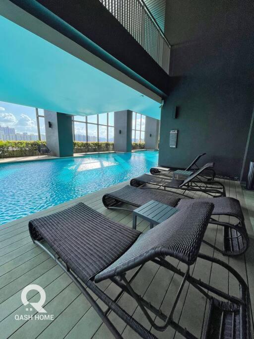 Netflix,Sauna,Jacuzzi,Karoke,Cat Friendly
