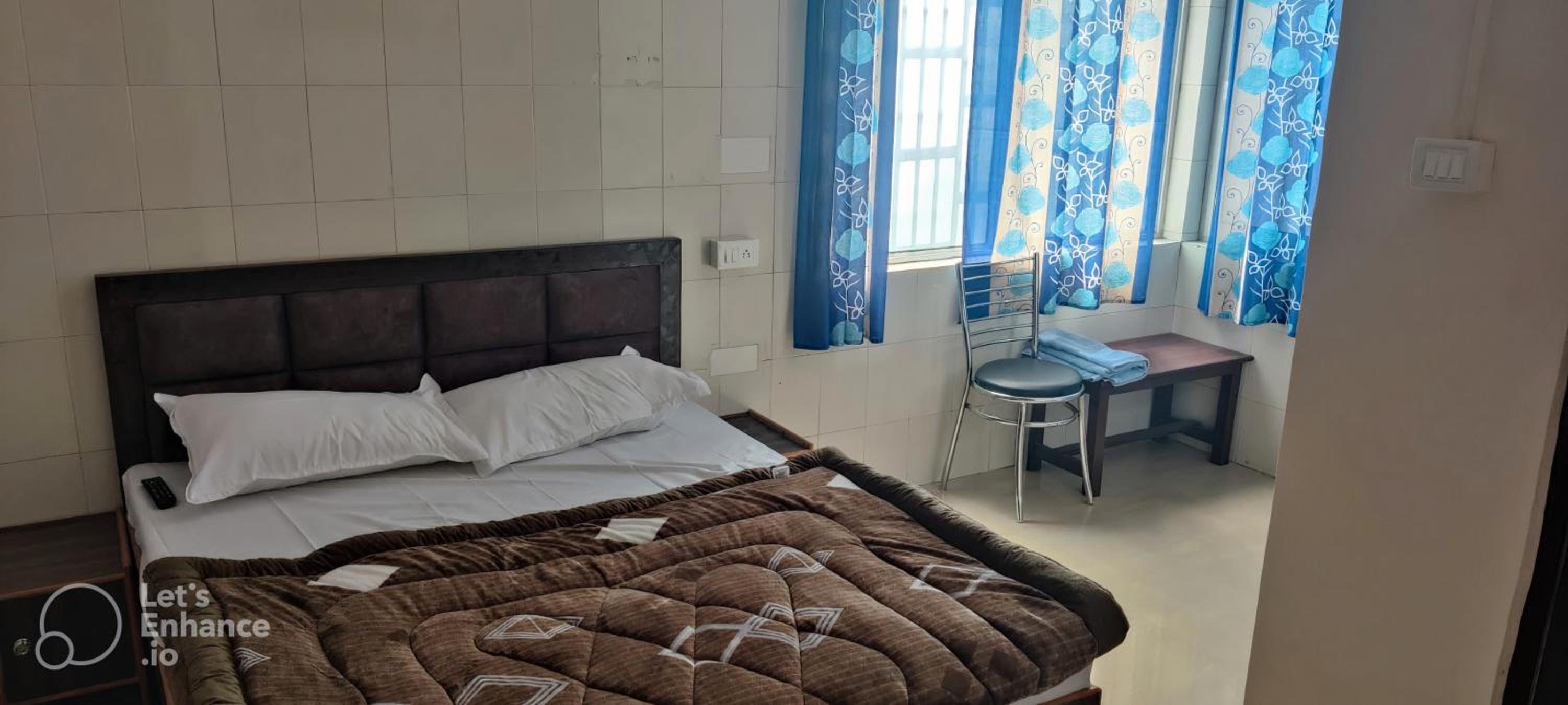 Apna Guest House Dehradun