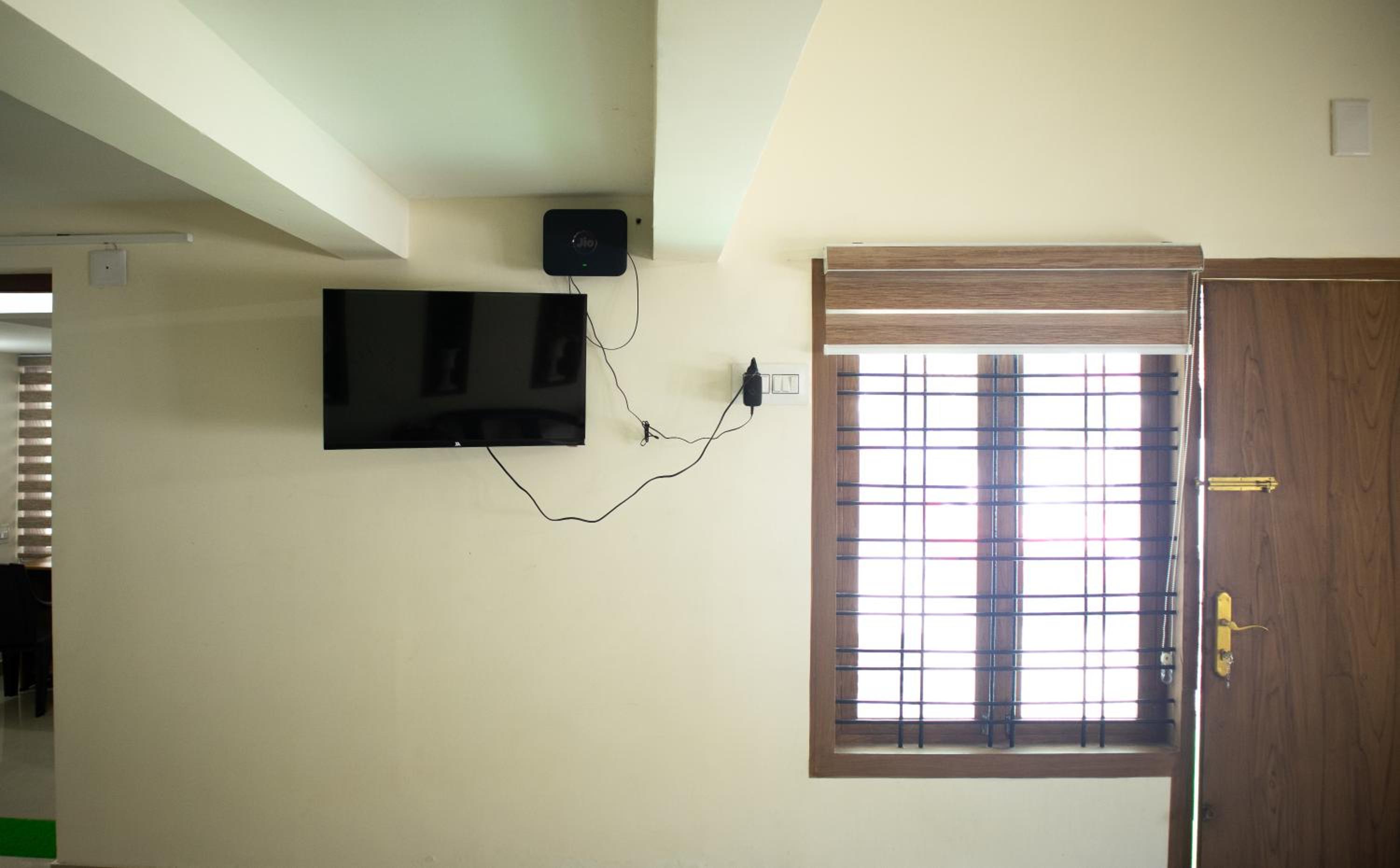 Salalah Enclave - 3 AC Bedroom House at Vytilla, Kochi view 5