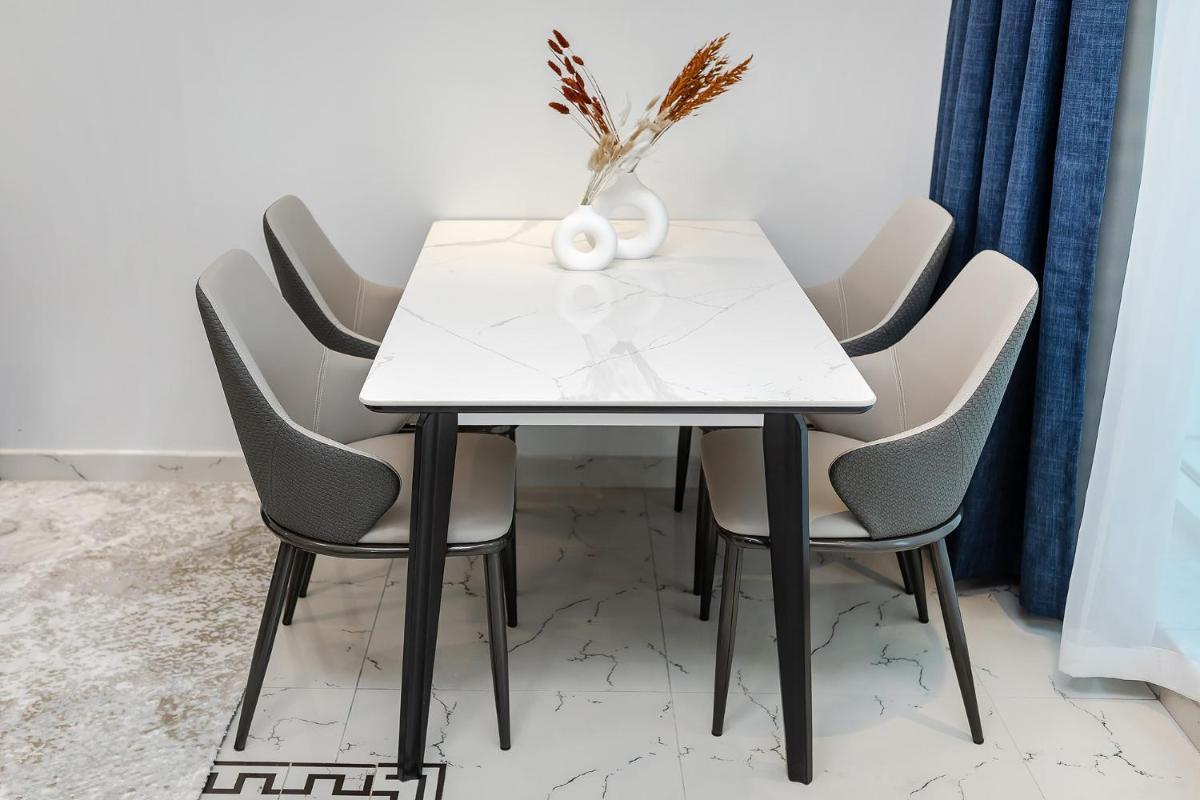 Wonderful Apartments in Opal Tower