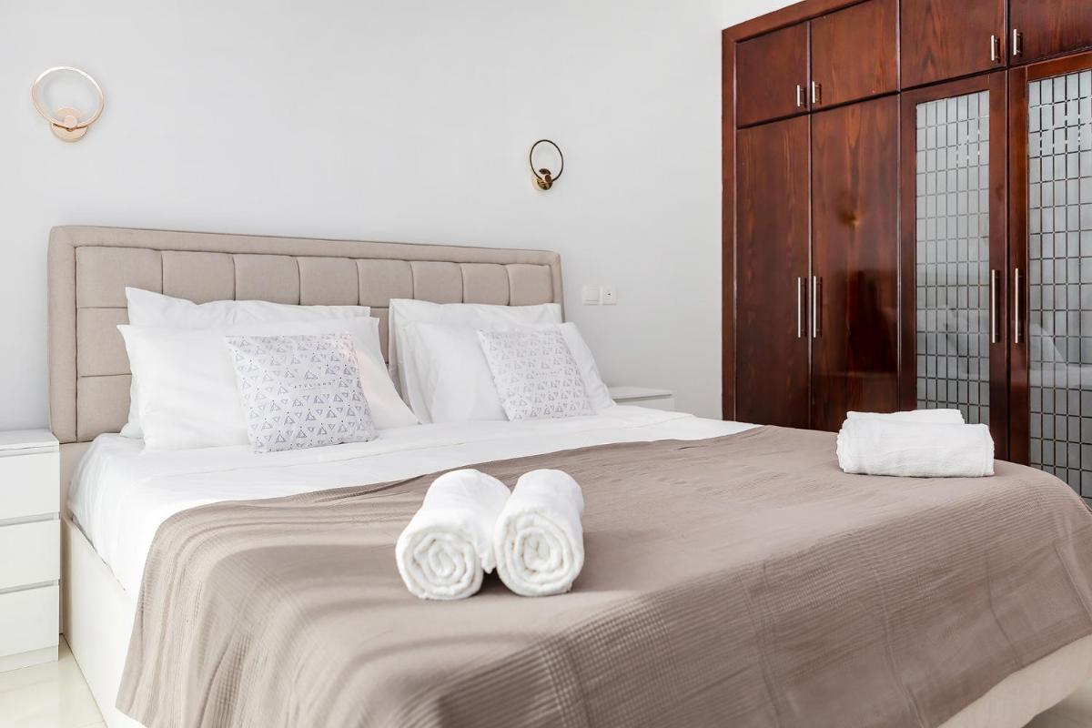 Wonderful Apartments in Opal Tower