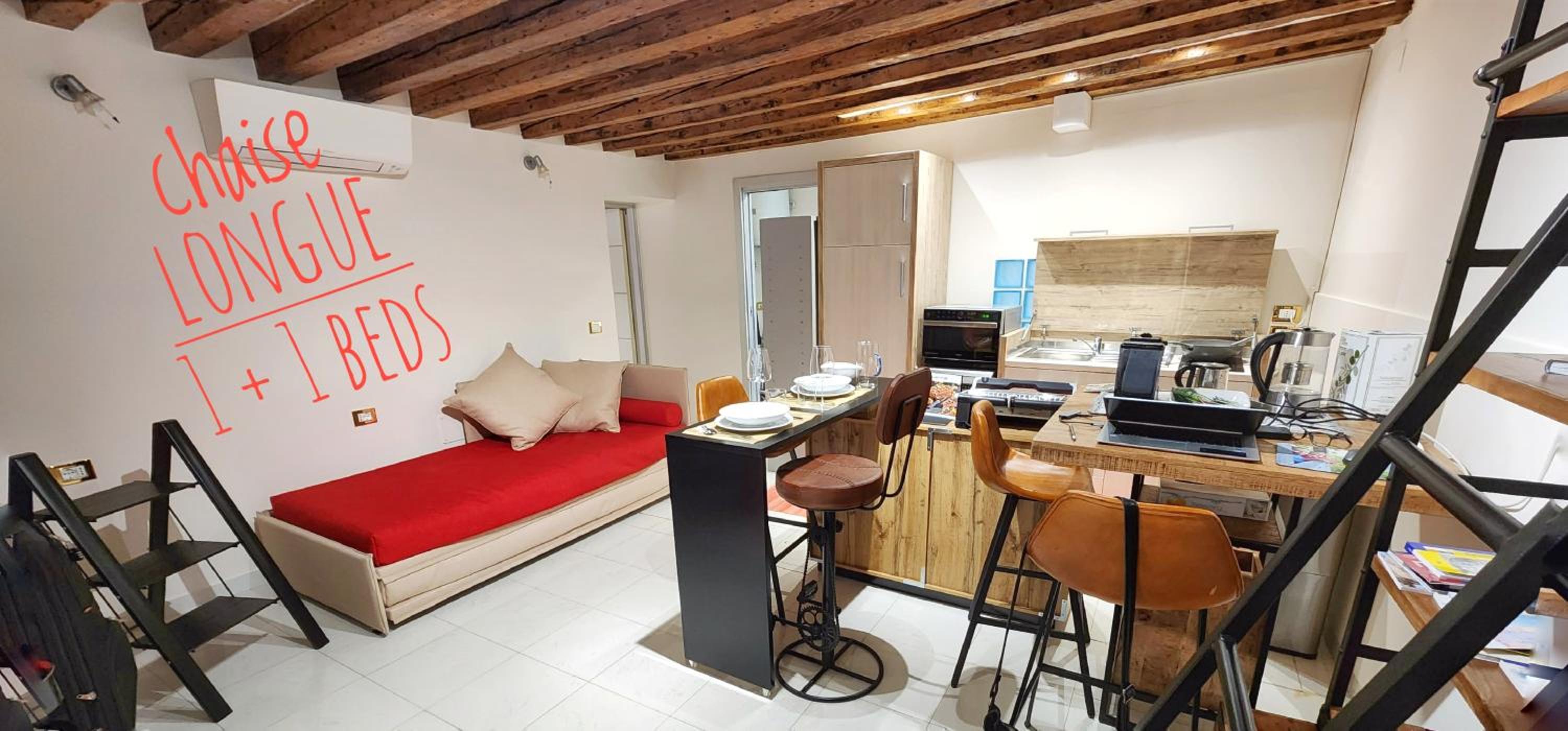 5 SCHEI DE MONA Best Holiday Apartment with Gym in Venice Cannaregio