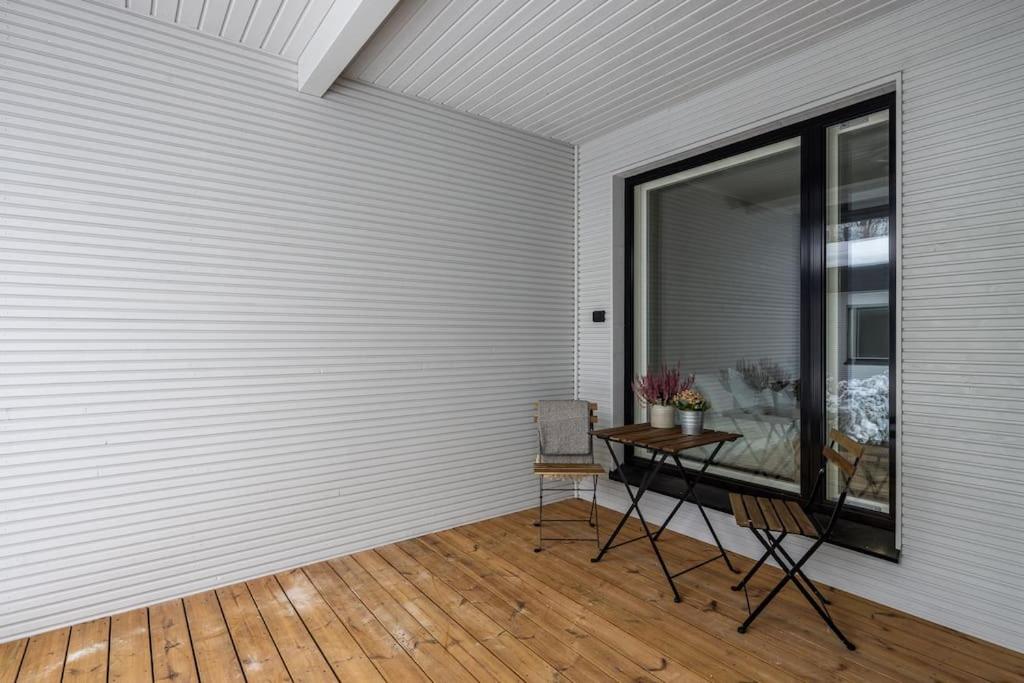 Semi-detached Scandinavian house with great location