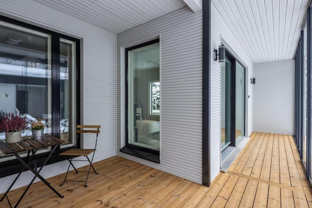 Semi-detached Scandinavian house with great location