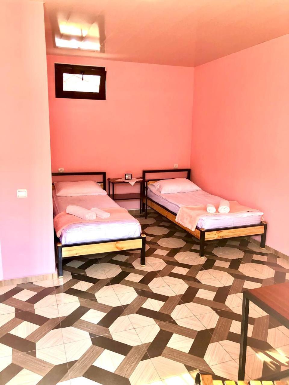 VaLiVa Sanahin Guest House