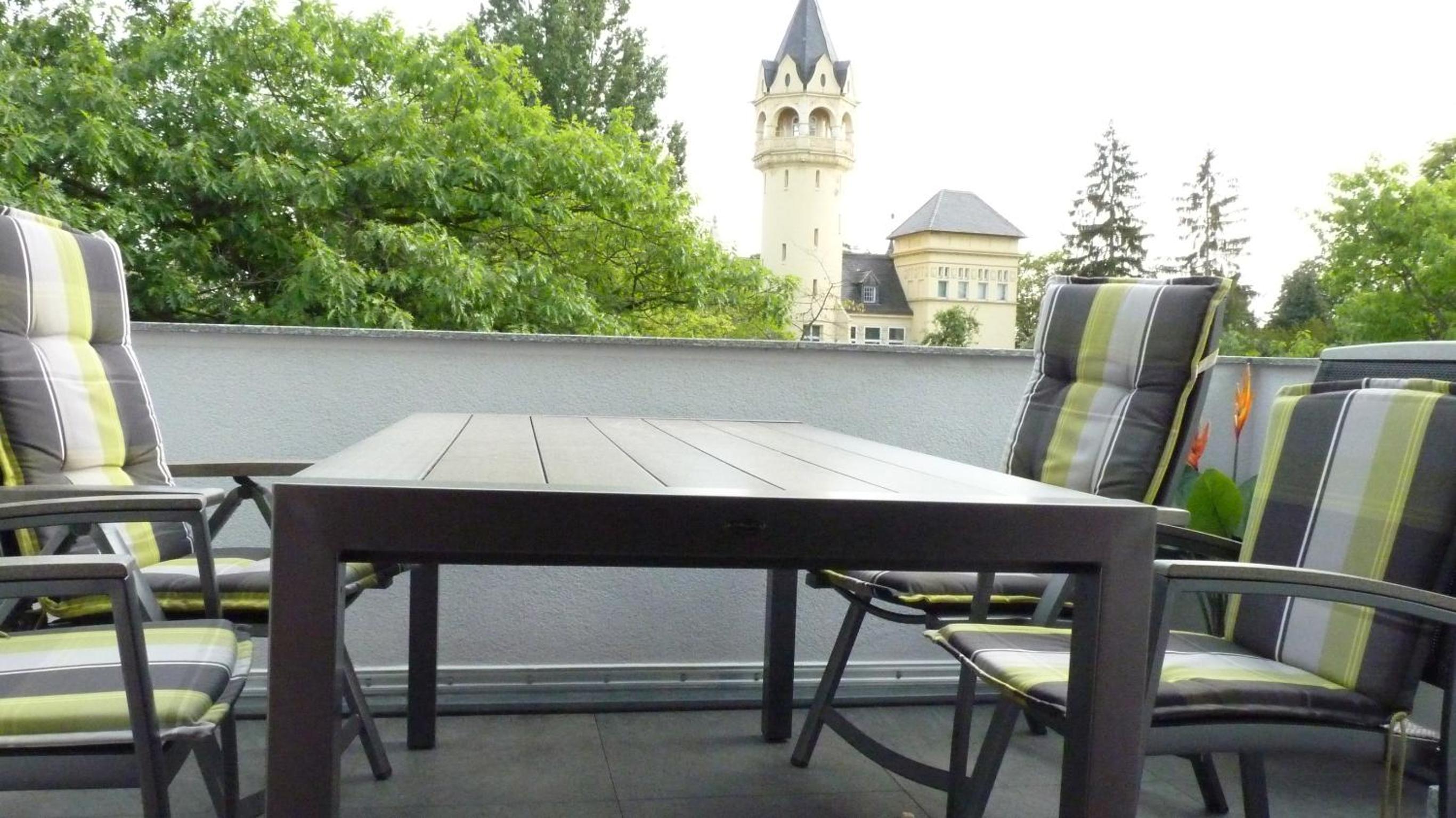 Ferienwohnung & Apartment Kunsthaus Panorama mit Balkon