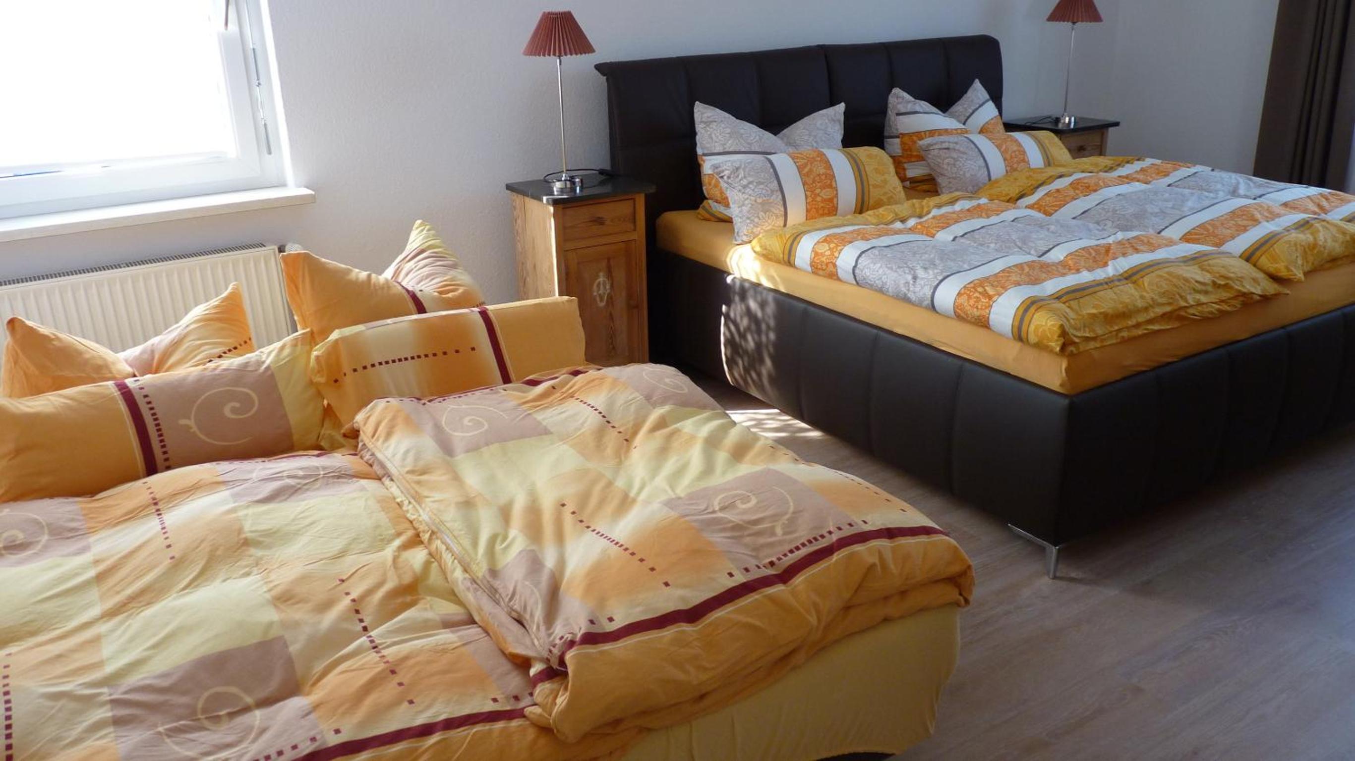 Ferienwohnung & Apartment Kunsthaus Panorama mit Balkon