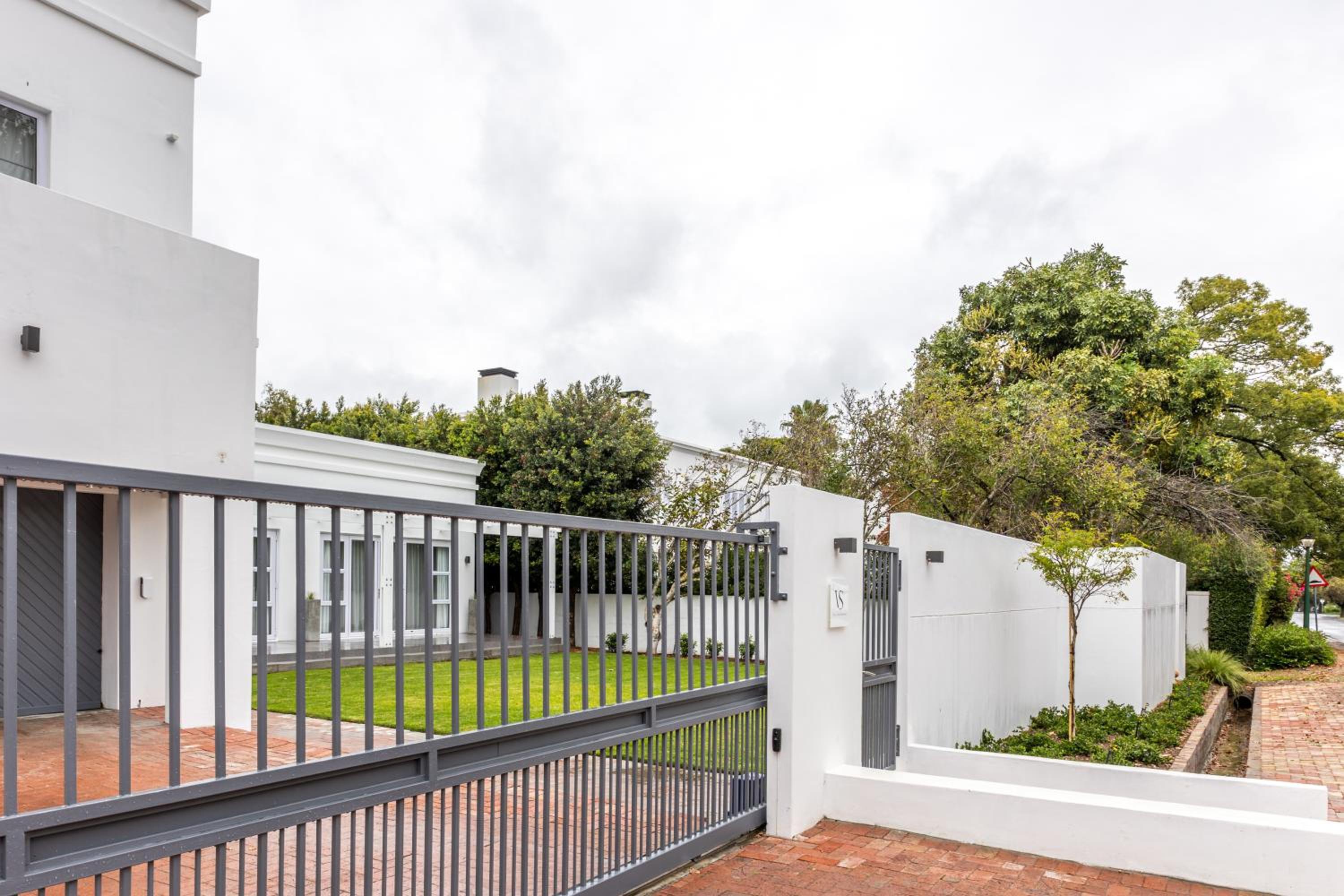 Villa Stellenbosch view 3