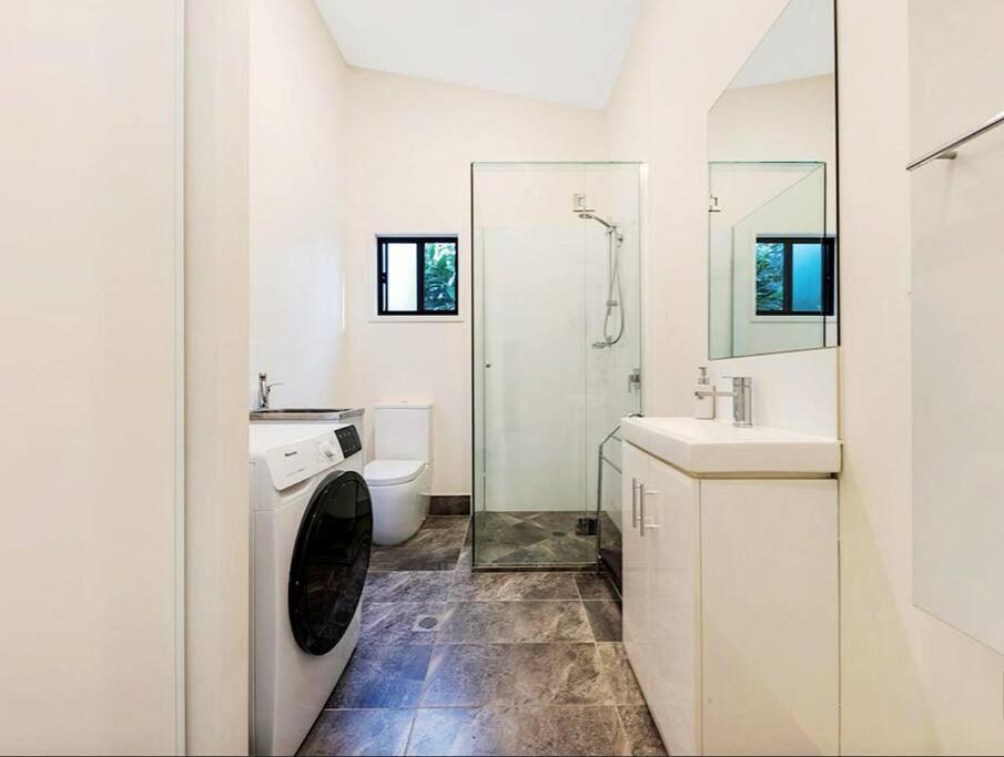 Hunchy Escape - Hinterland Pet Friendly!