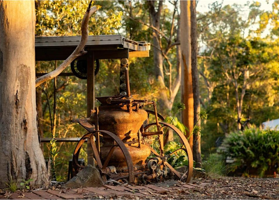 Hunchy Escape - Hinterland Pet Friendly!