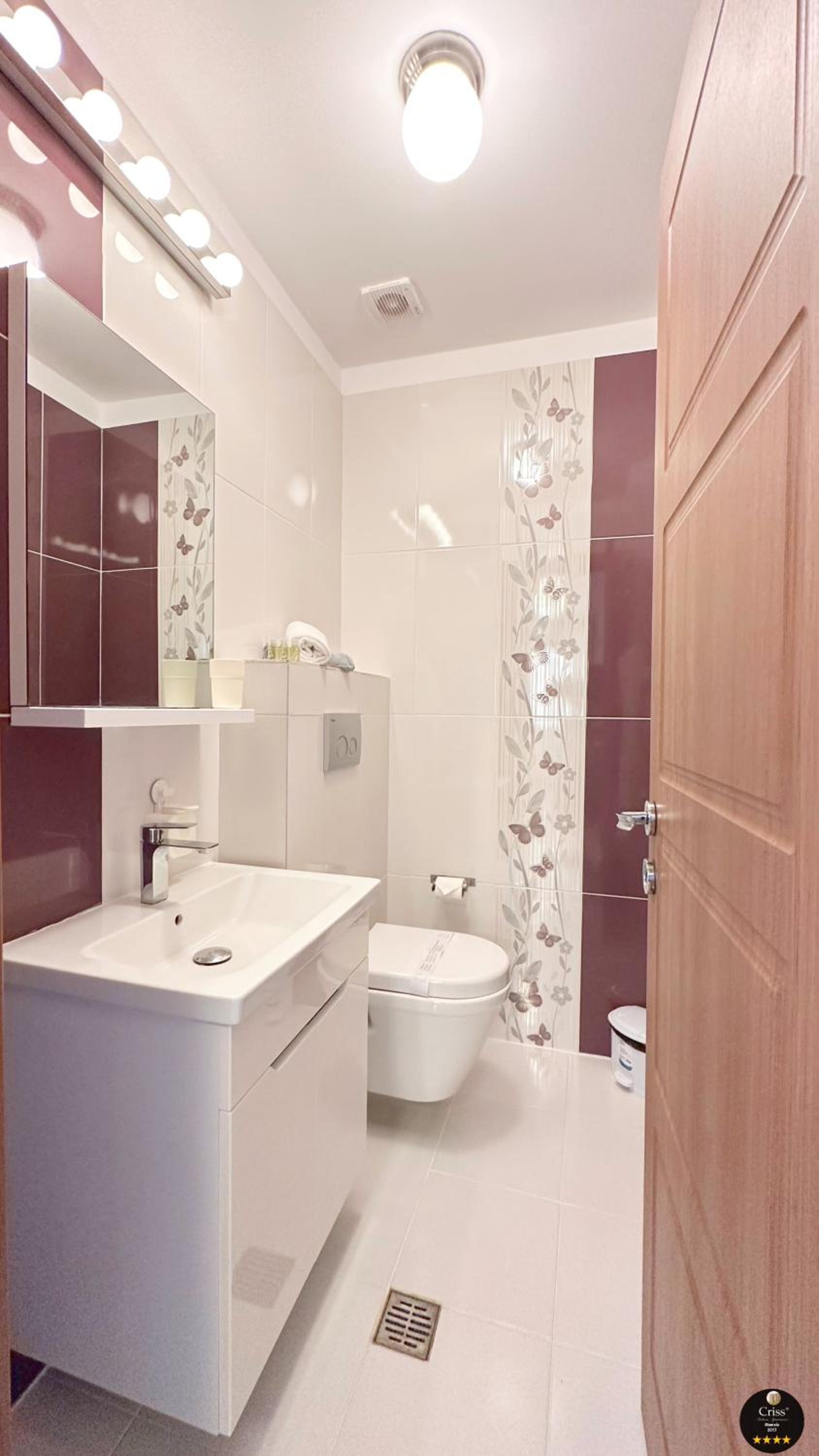 Deluxe Criss Solid Residence Mamaia view 2