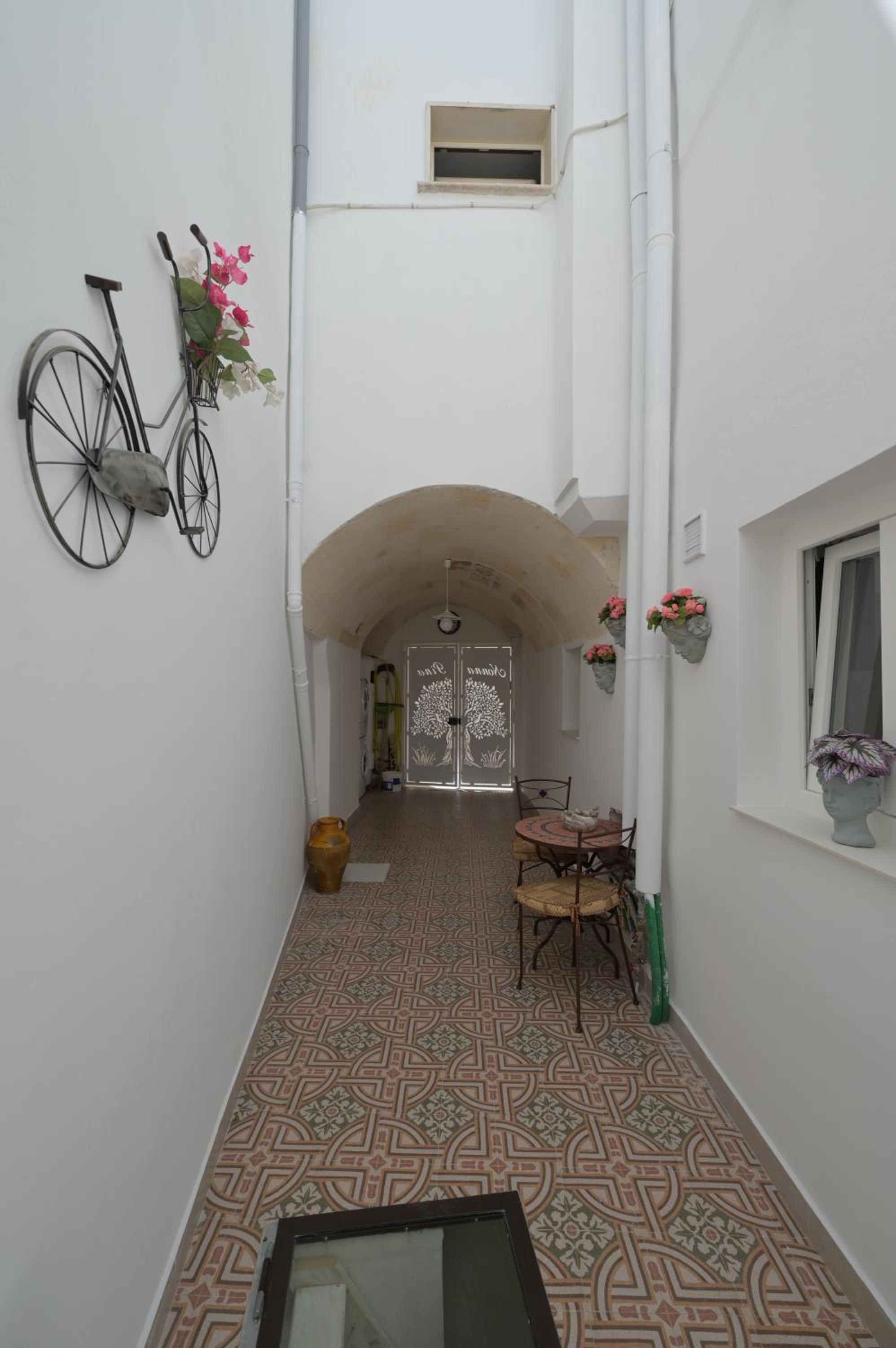 Photo 24