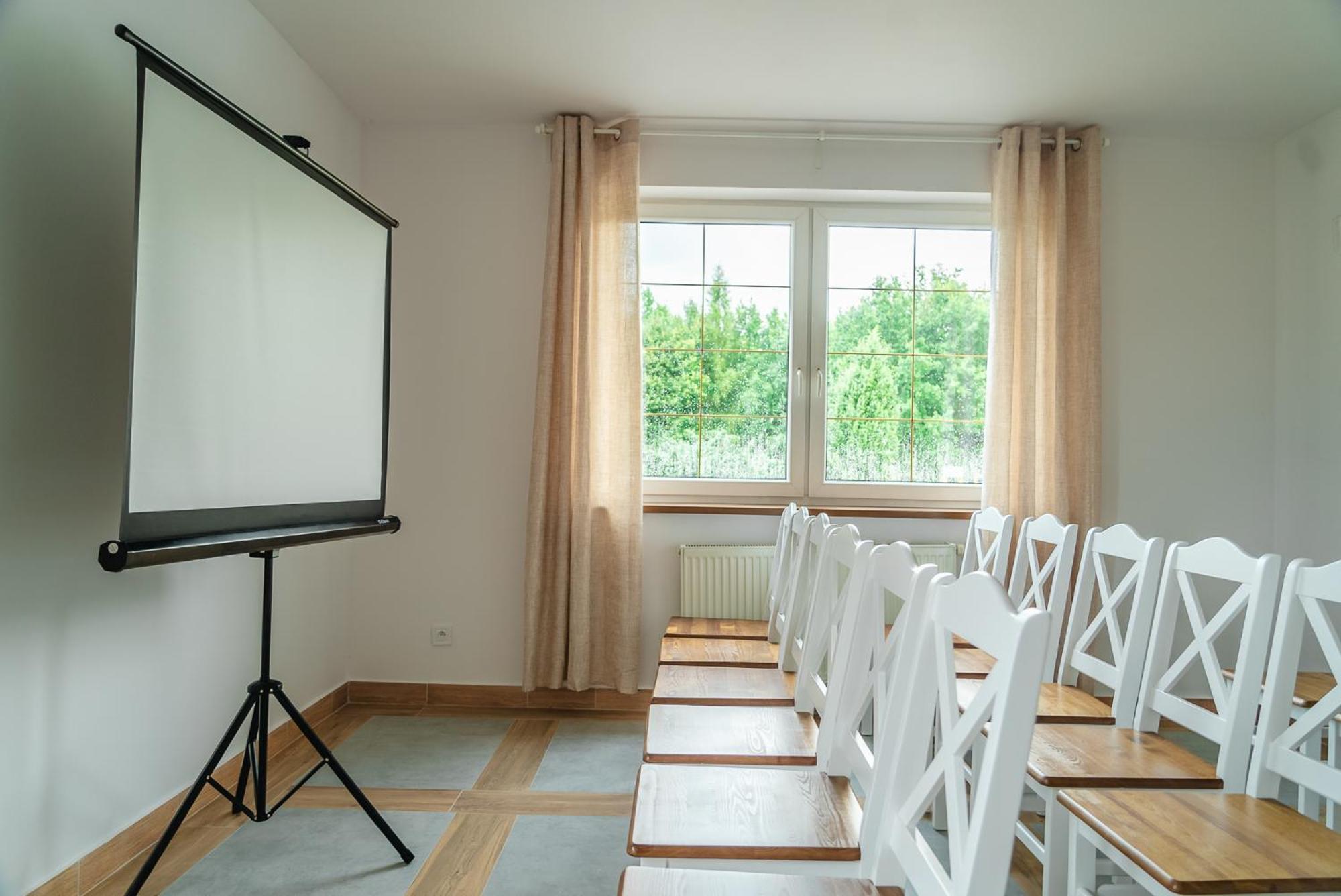 Przystań Jeziorany - pokoje nad jeziorem