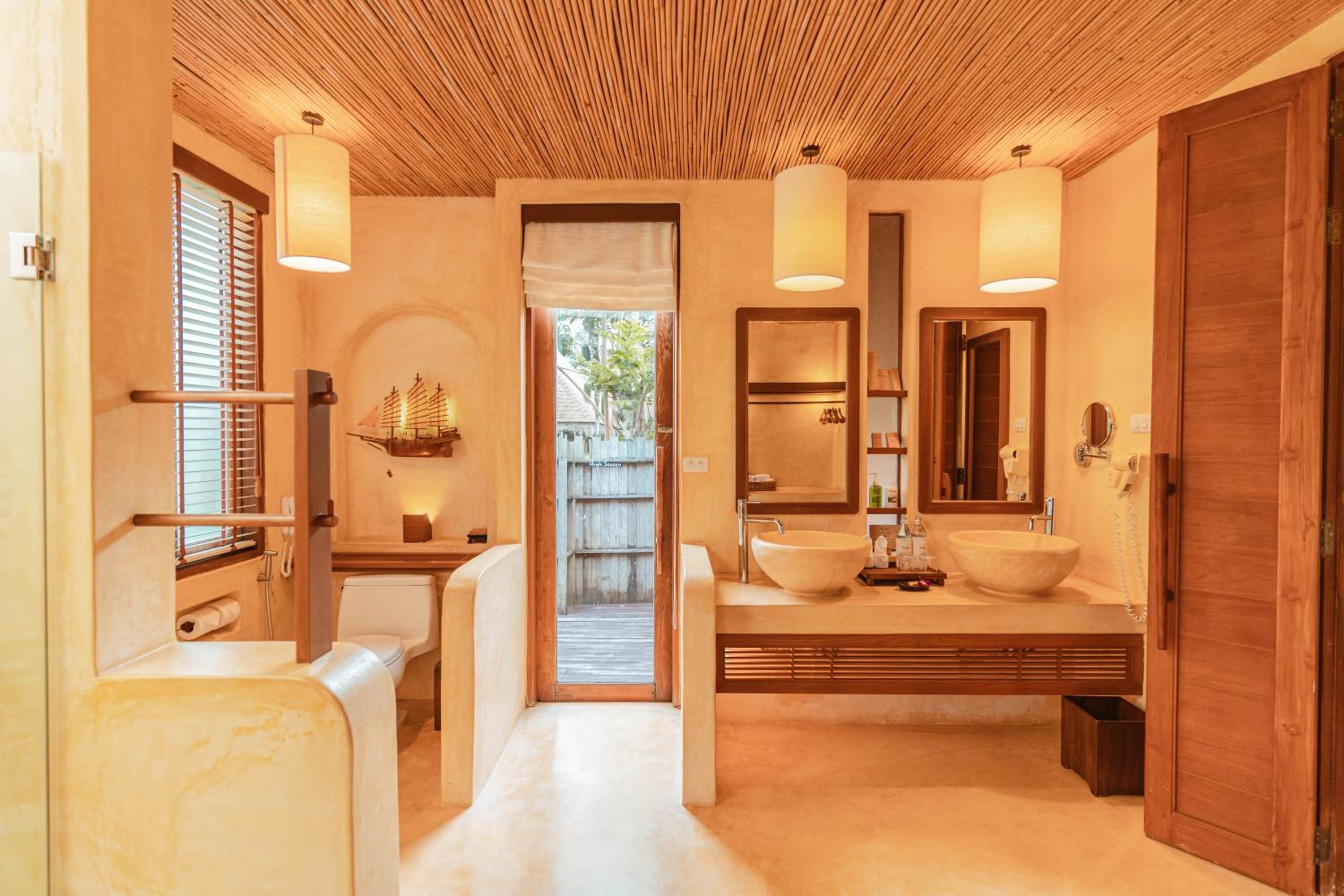 High Season Pool Villa & Spa