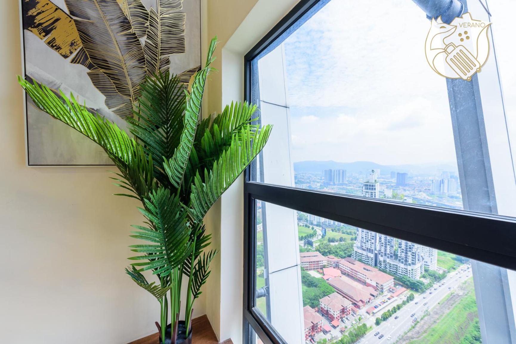Zen-Inspired Duplex Luxury 6Pax, Arte Mont Kiara by Verano