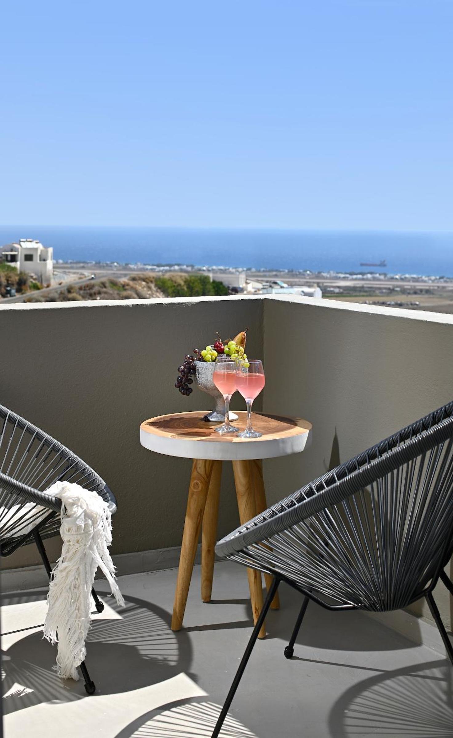 ALTURA RESIDENCES WITH OUTDOOR HOT TUBS by K&K