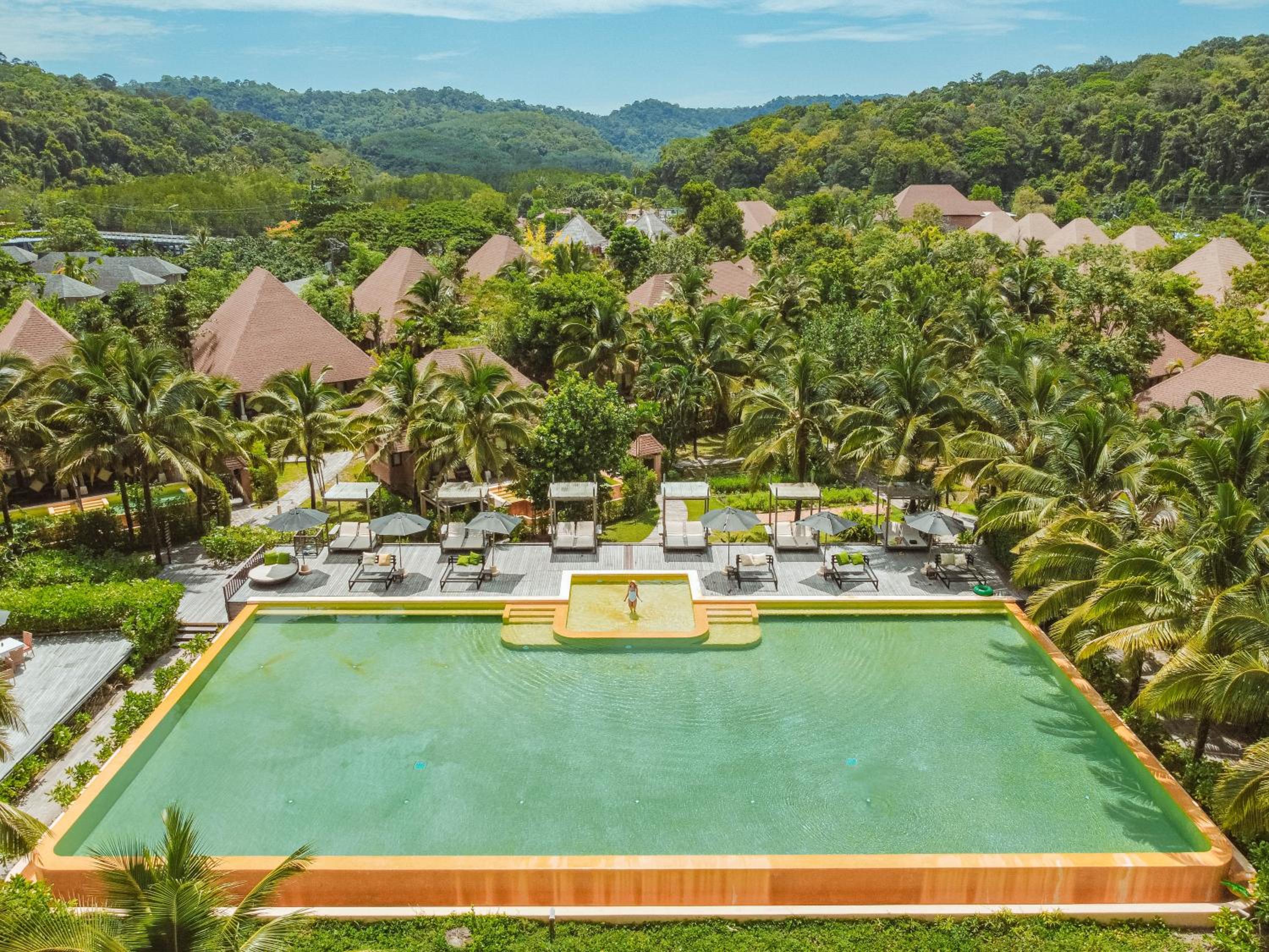 High Season Pool Villa & Spa