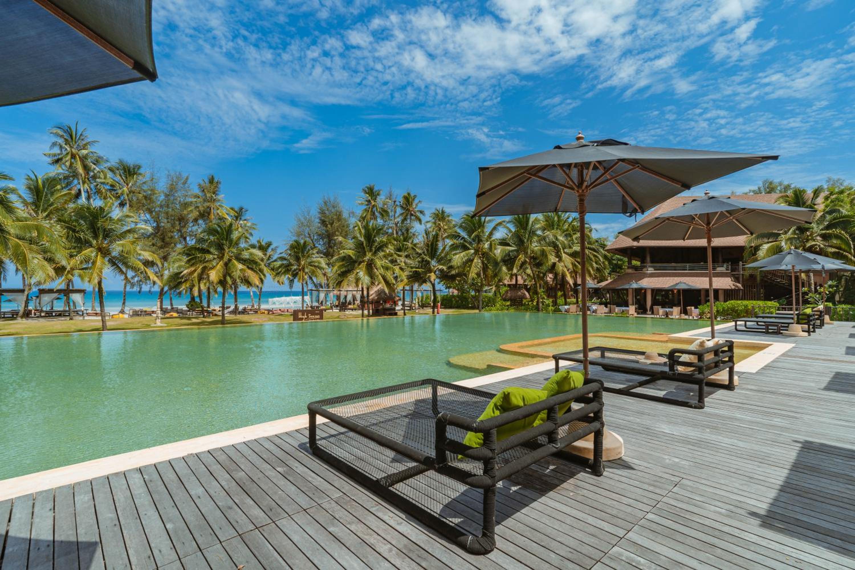 High Season Pool Villa & Spa