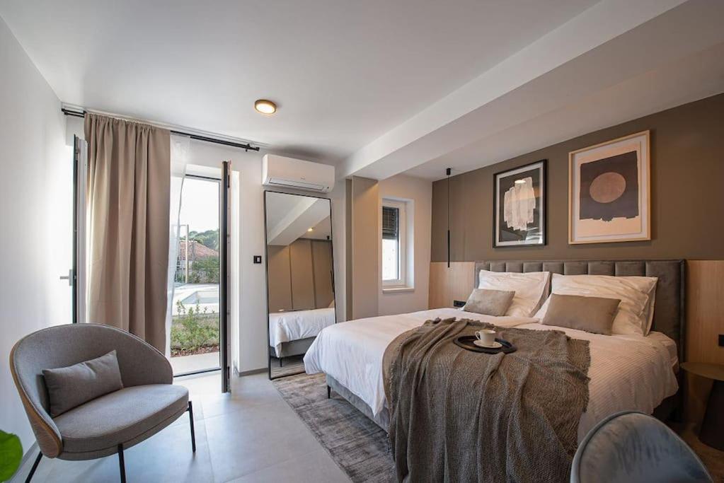 Apartment Starfish with private pool and magnificent sea view view 4