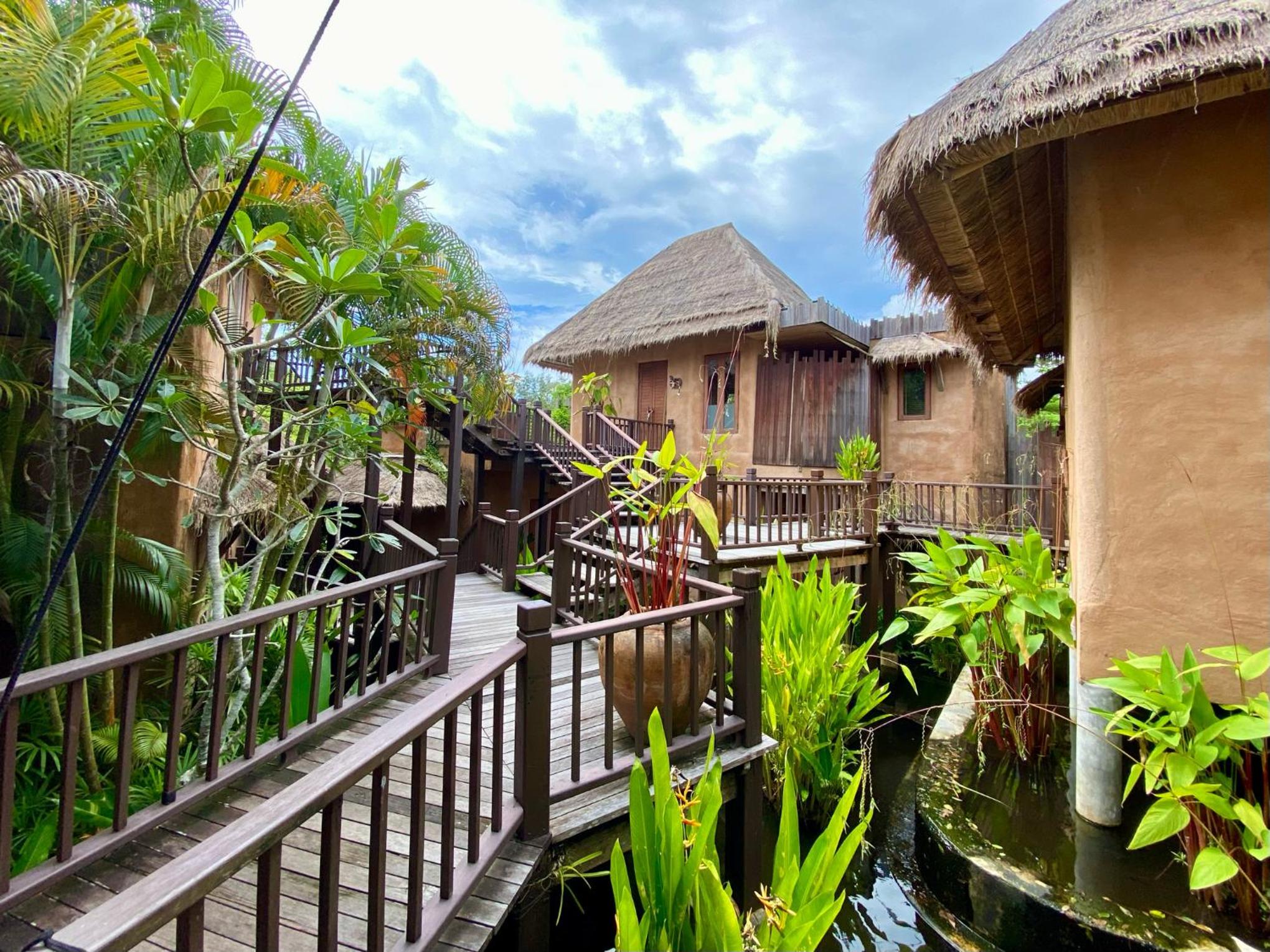 High Season Pool Villa & Spa