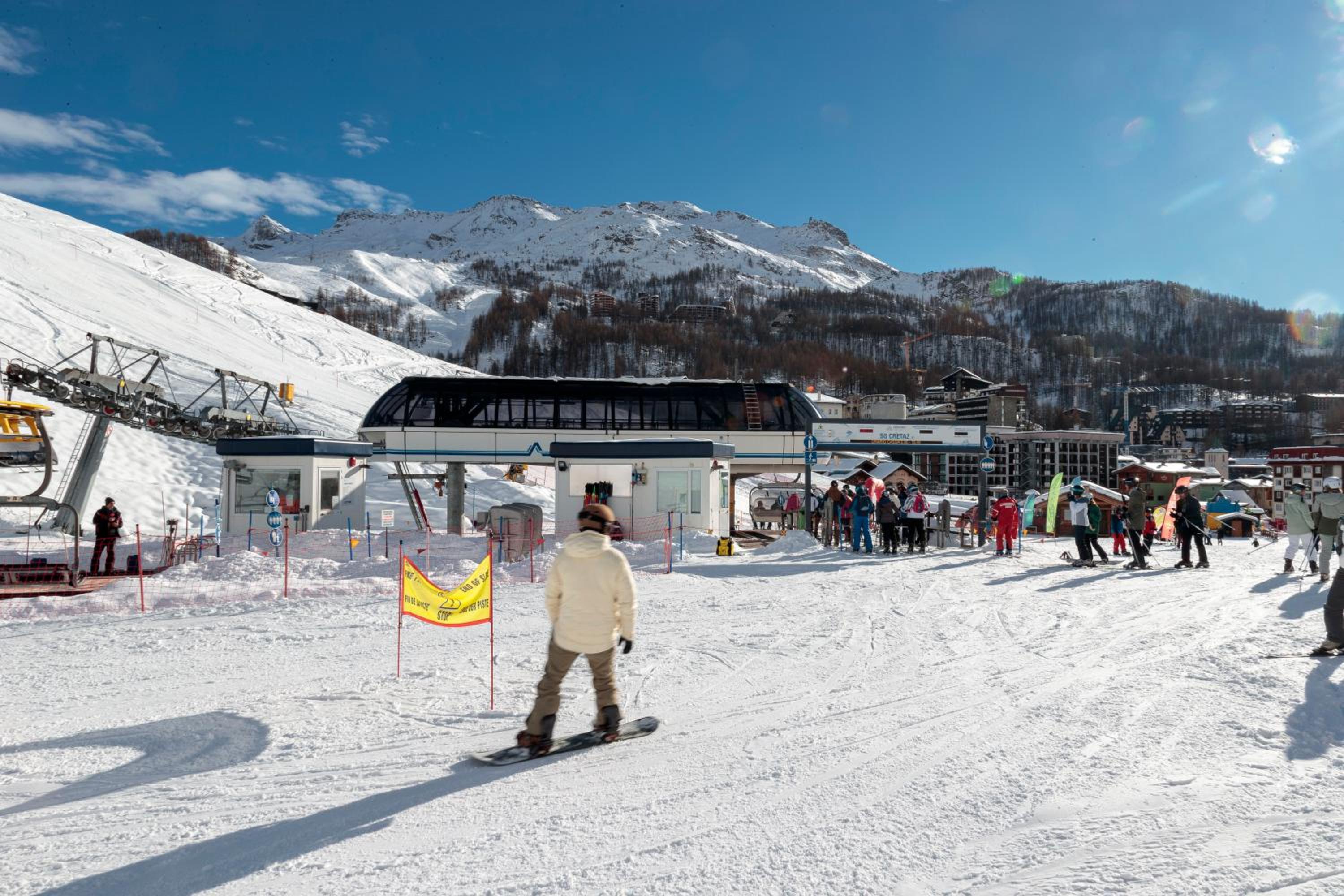 Chalet Matterhorn François - Central Alpine Chalet with Private SPA & Breakfast