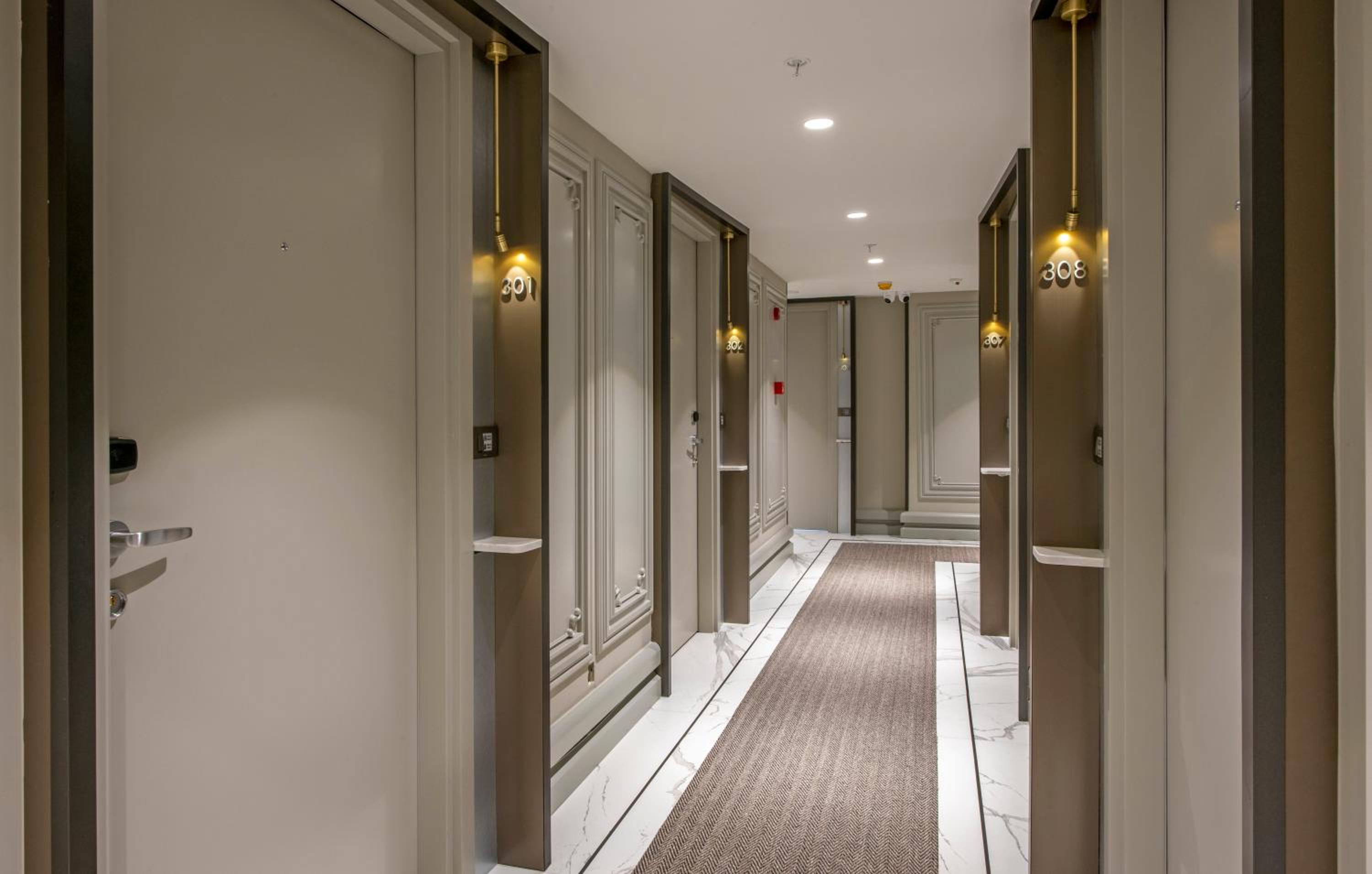 Stayso The House Otel - Image 137