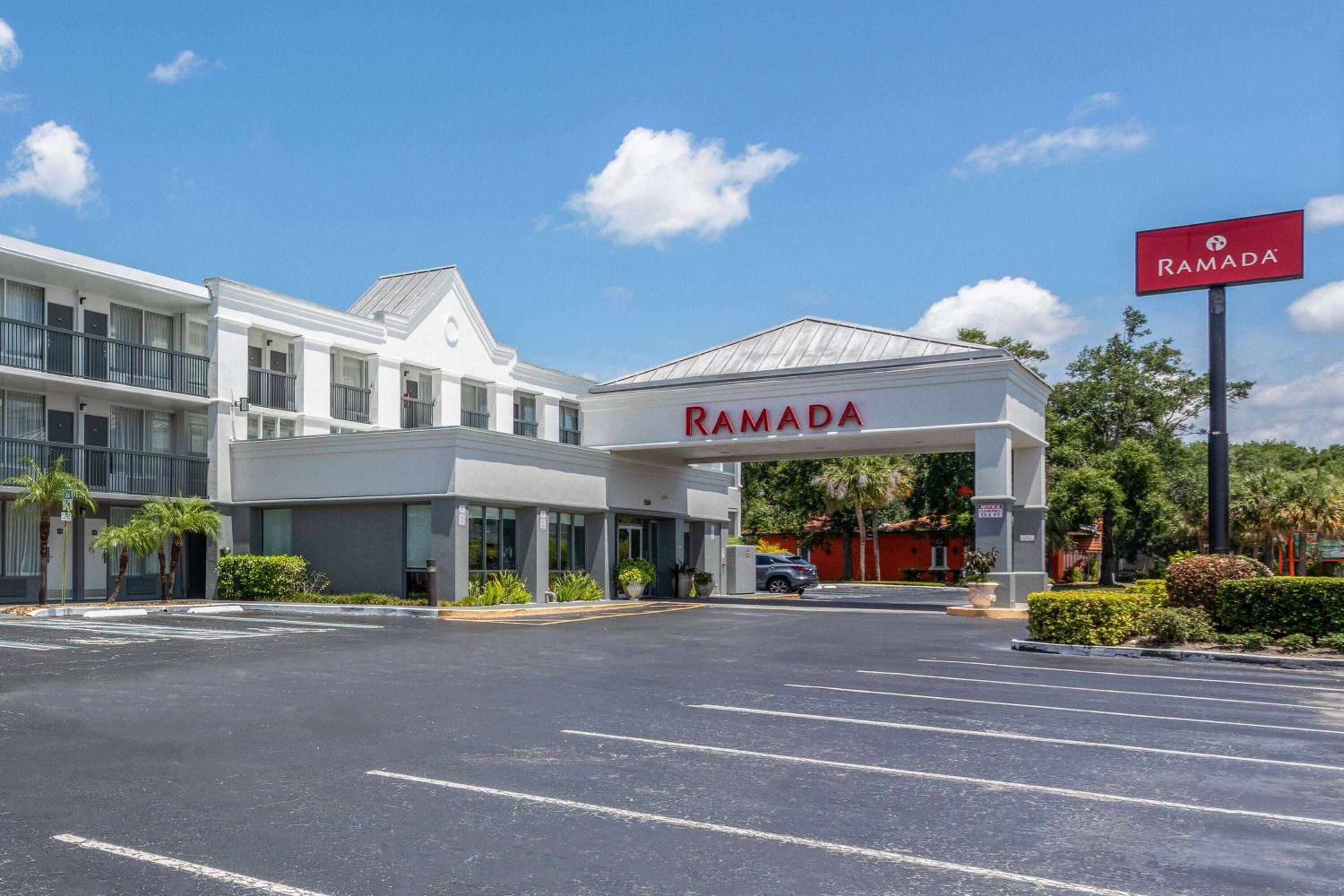 Altamonte Springs Vacations - Ramada by Wyndham Altamonte Springs Near I-4 - Property Image 1