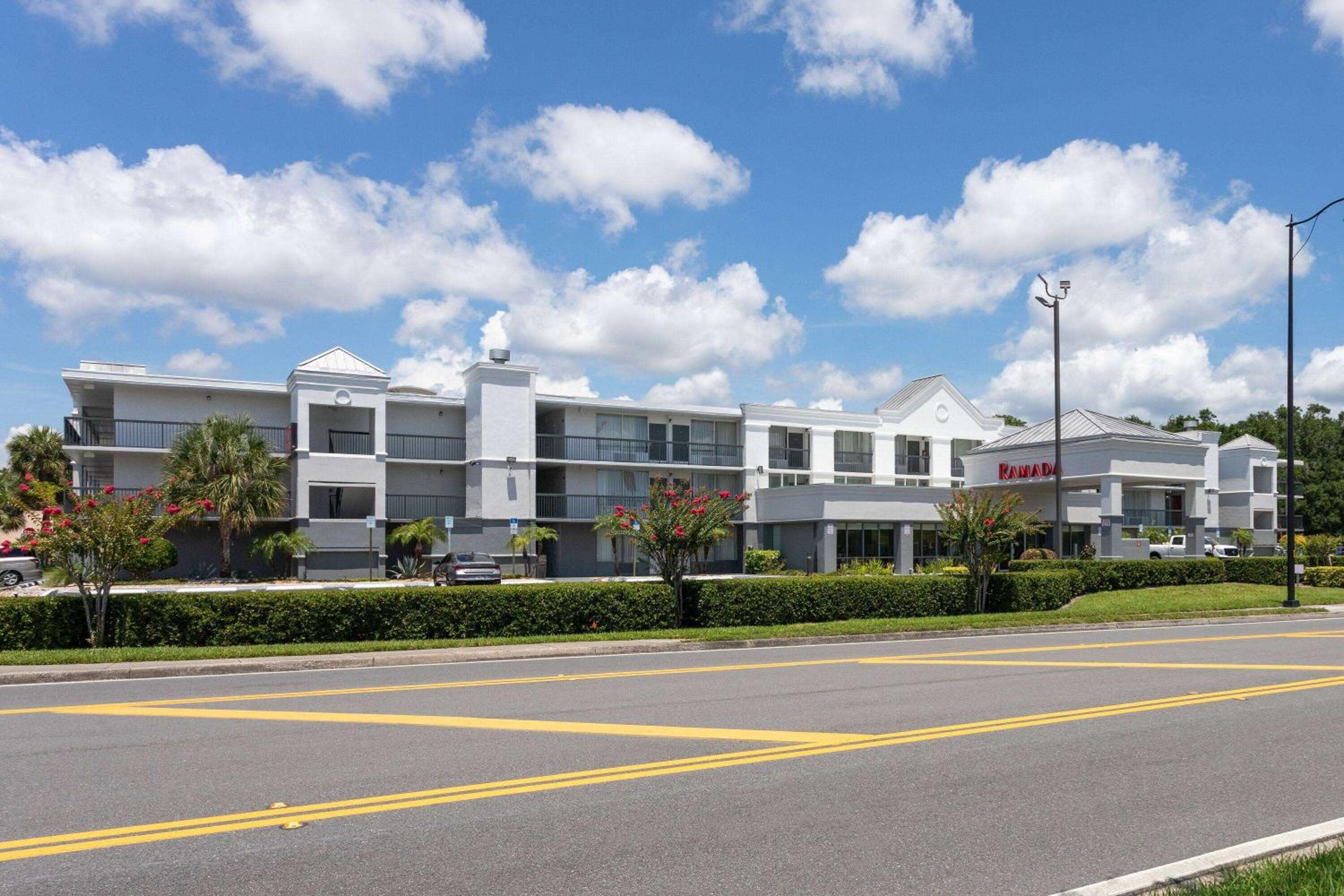 Orlando Vacations - Ramada by Wyndham Altamonte Springs Near I-4 - Property Image 9