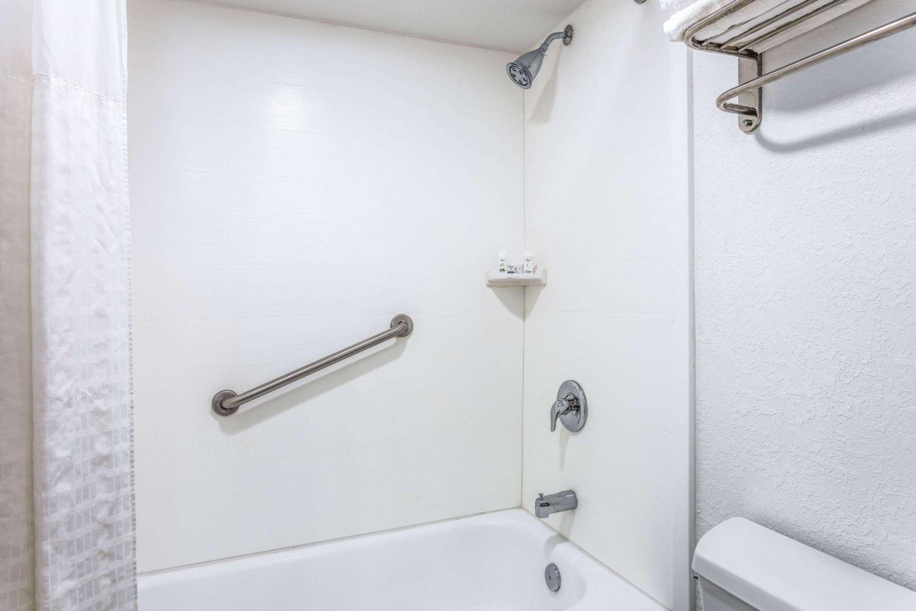 Orlando Vacations - Ramada by Wyndham Altamonte Springs Near I-4 - Property Image 12