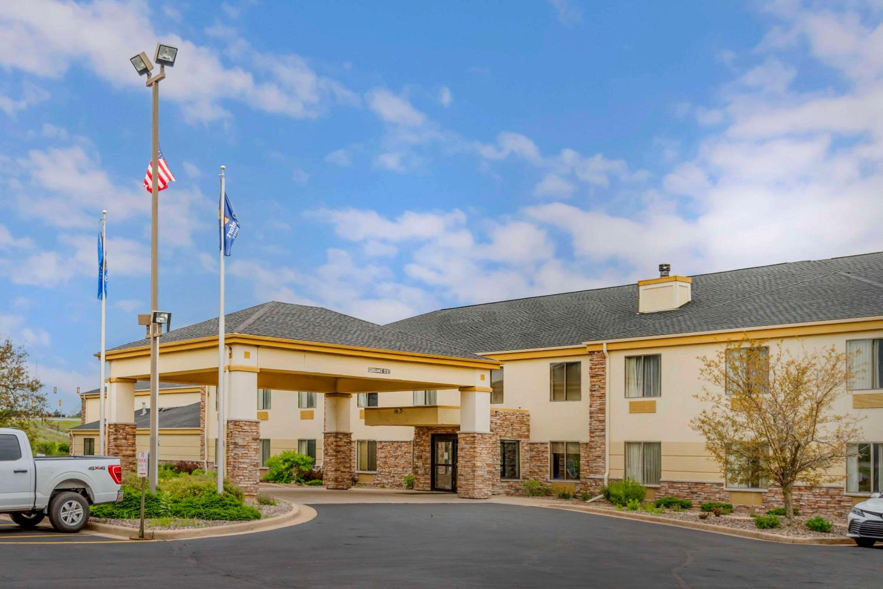 Comfort Inn & Suites Black River Falls I-94 view 2