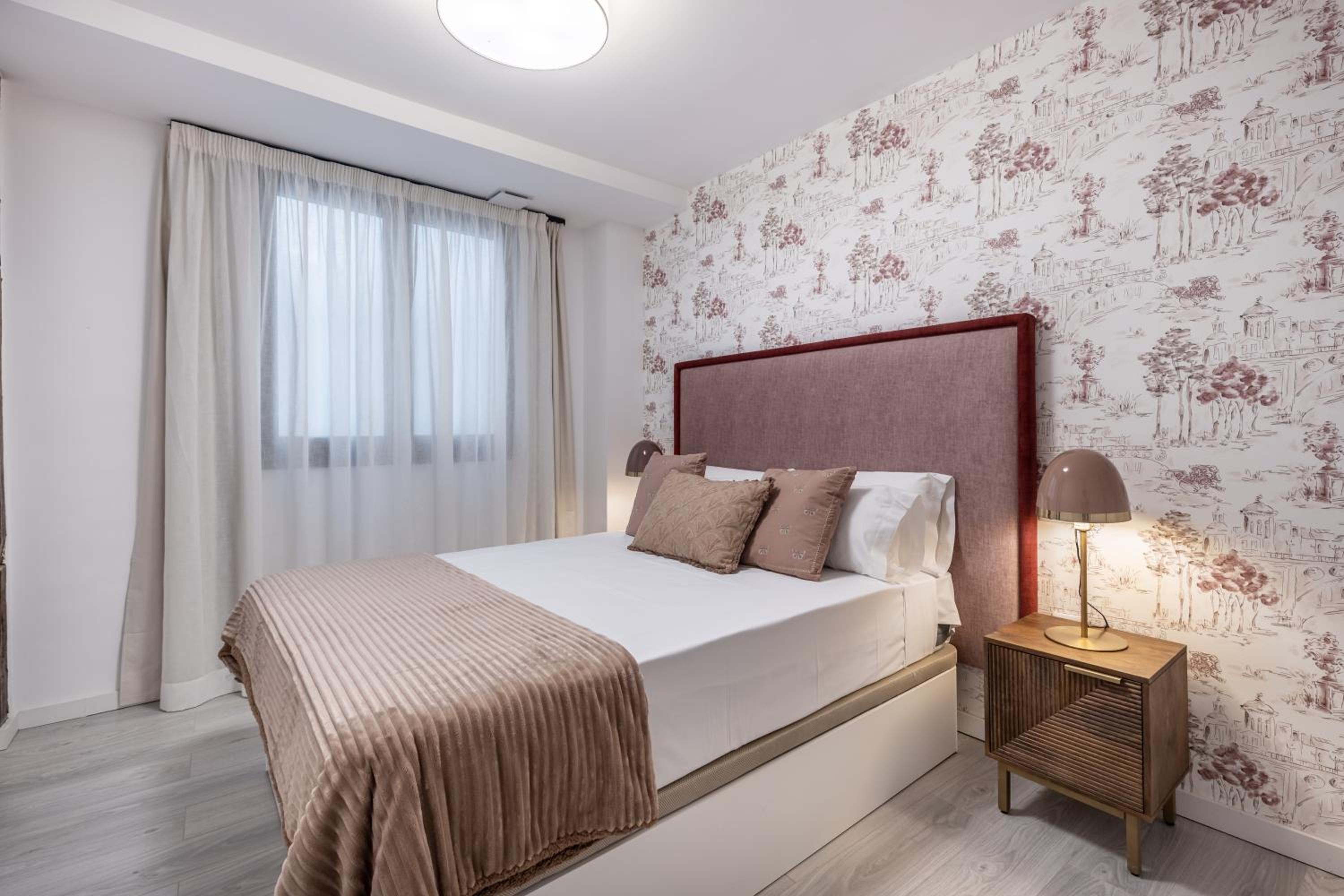 Apartamentos Puerta Elvira Suites 3000 view 5