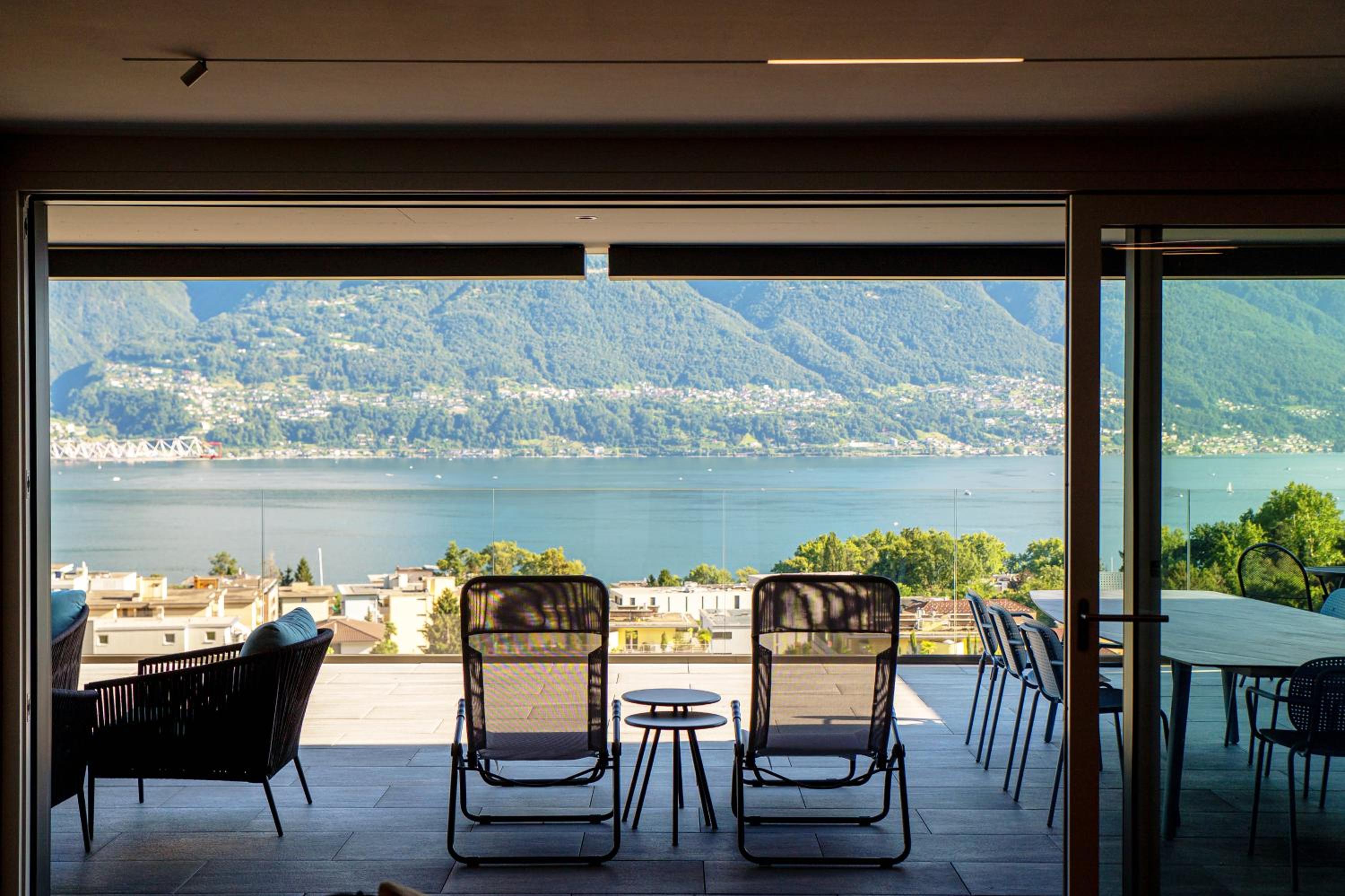 Panoramic Minusio by Quokka 360 - Luxury with Lake View