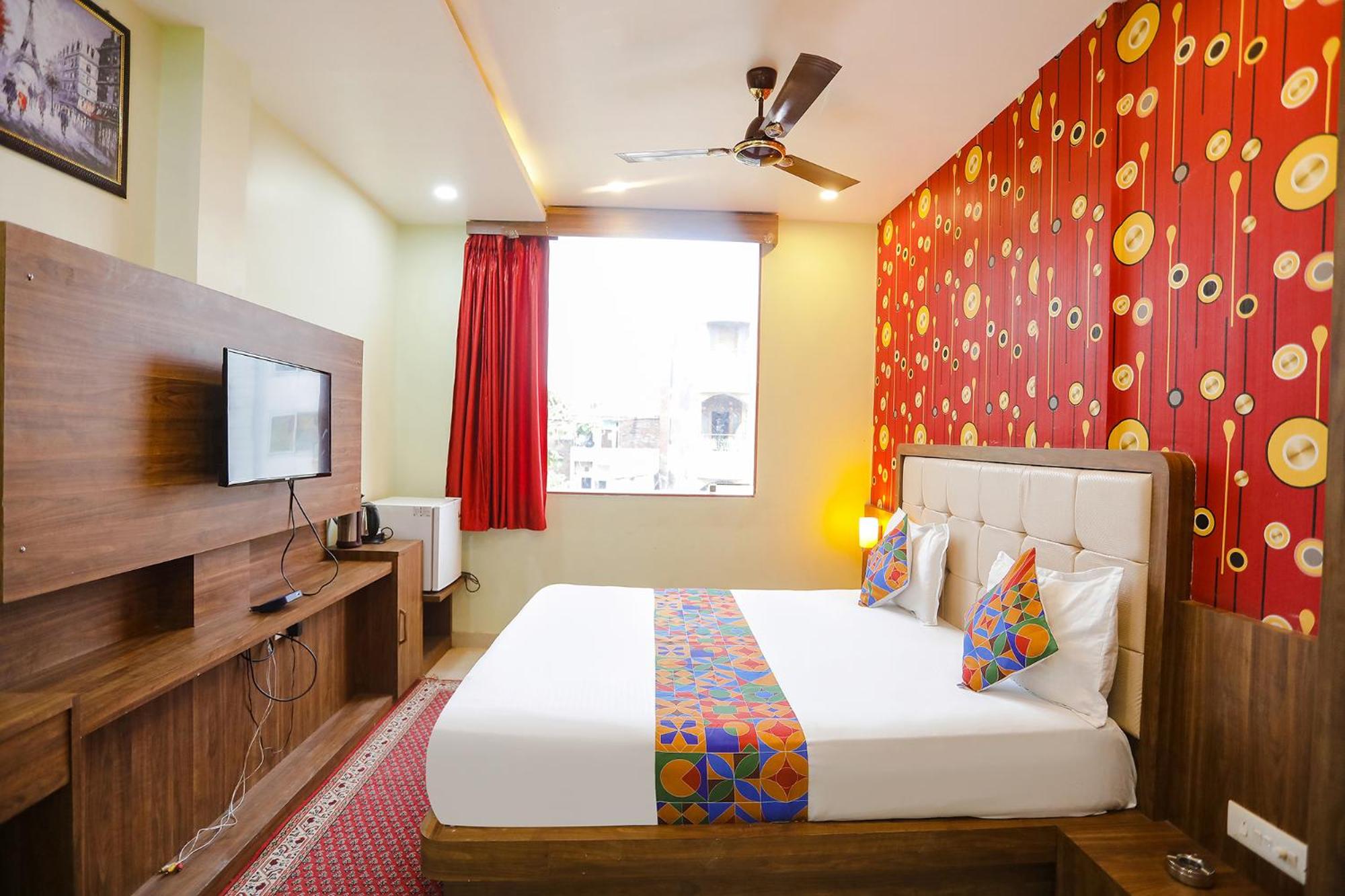 FabHotel Prime Siddhant Palace