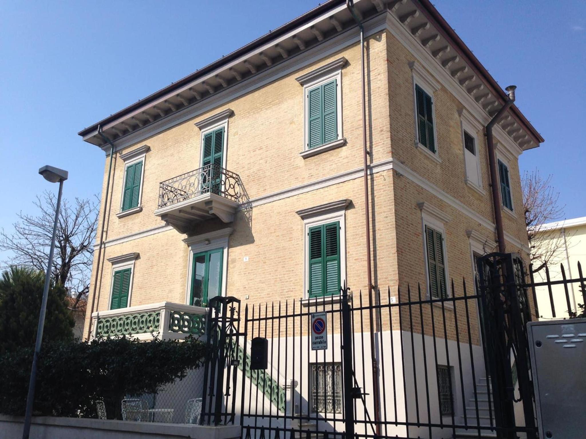 Rimini in villa view 2